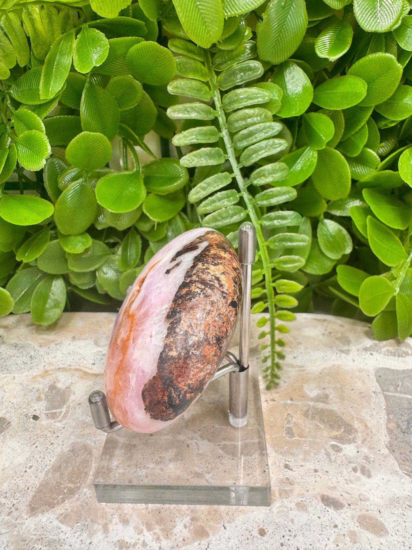 Pink Aragonite Palm Stone 132g