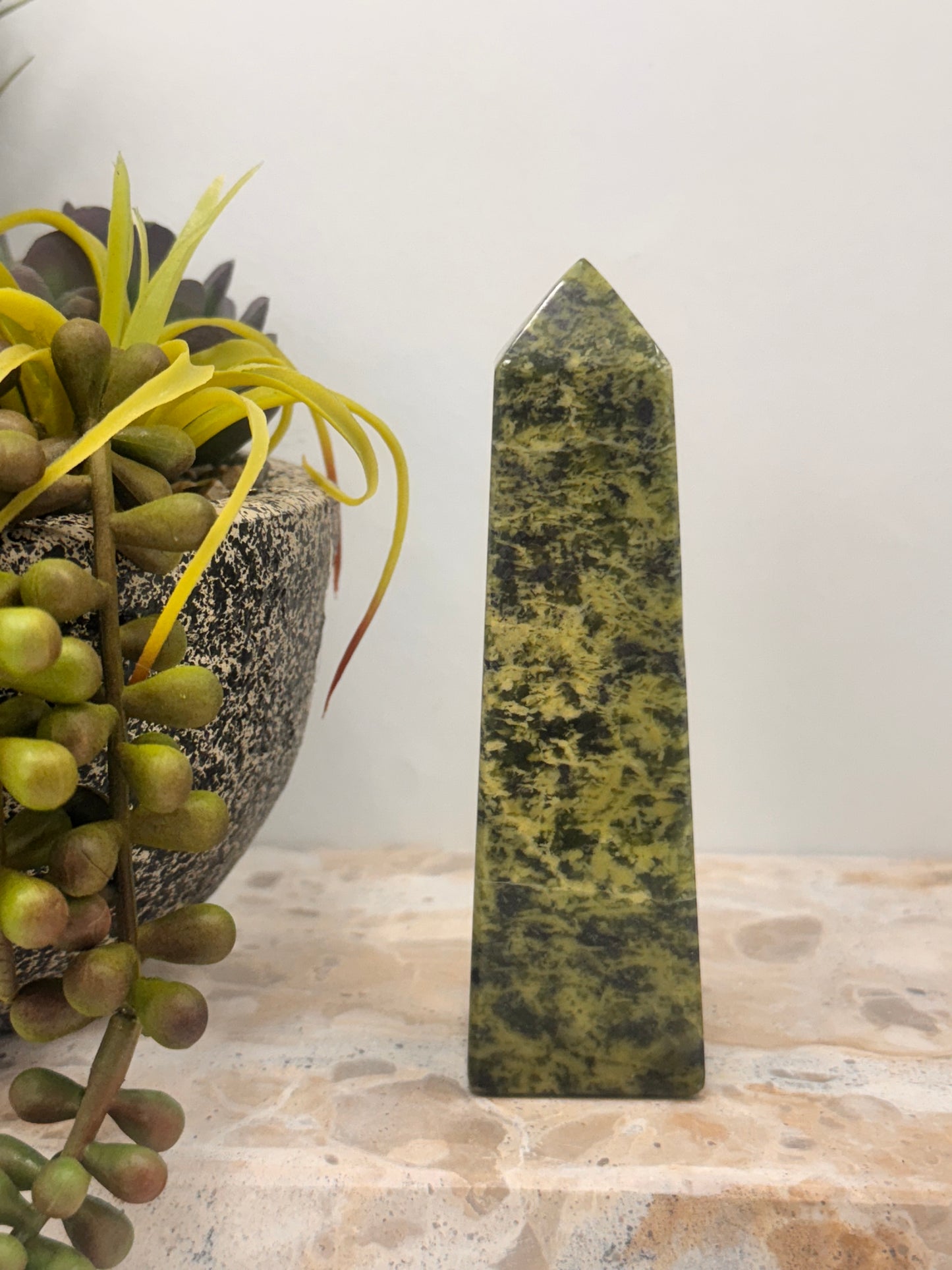 Mixed Serpentine Tower 206g
