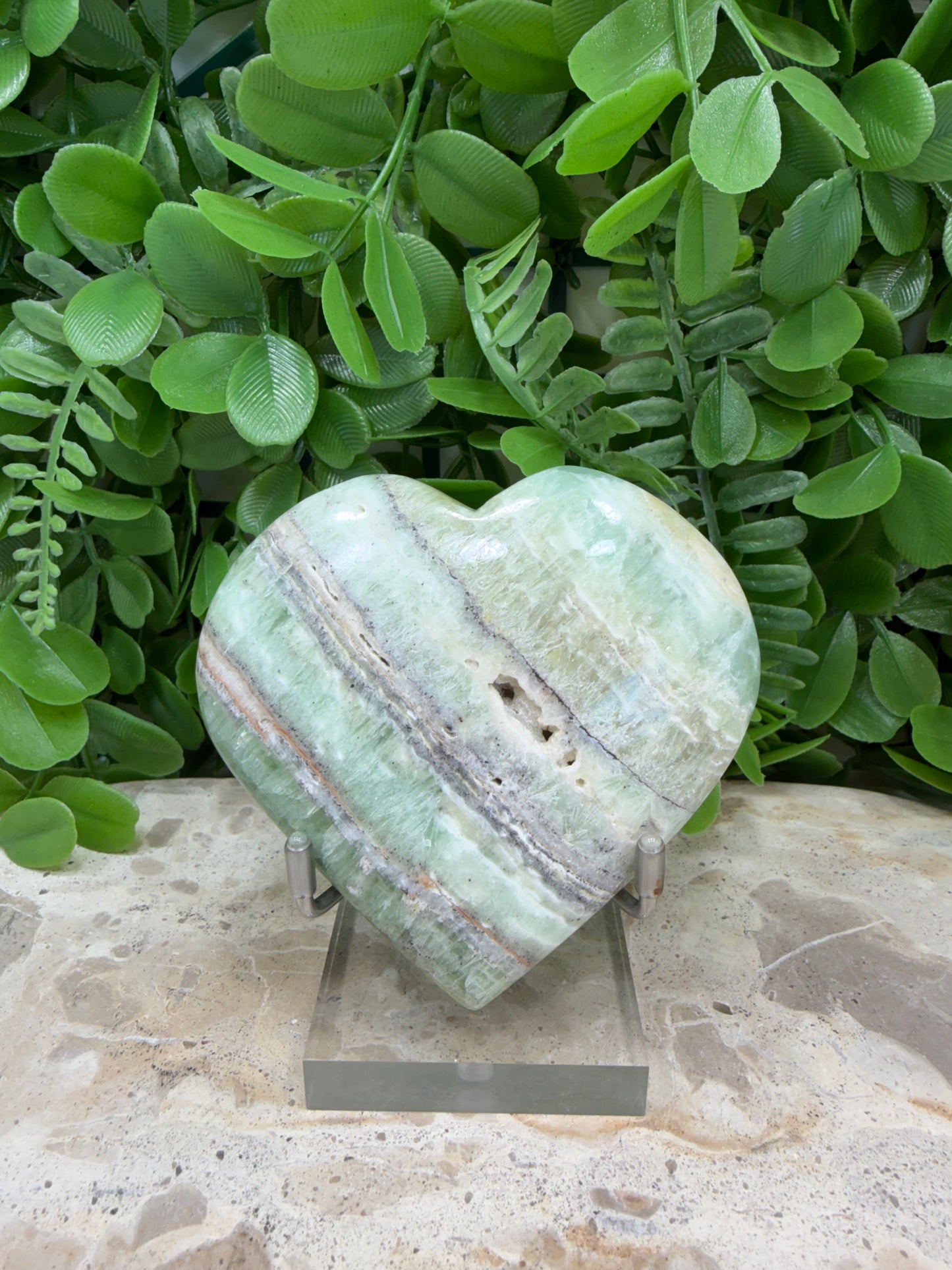 Emerald Kiwi Calcite Heart 210g
