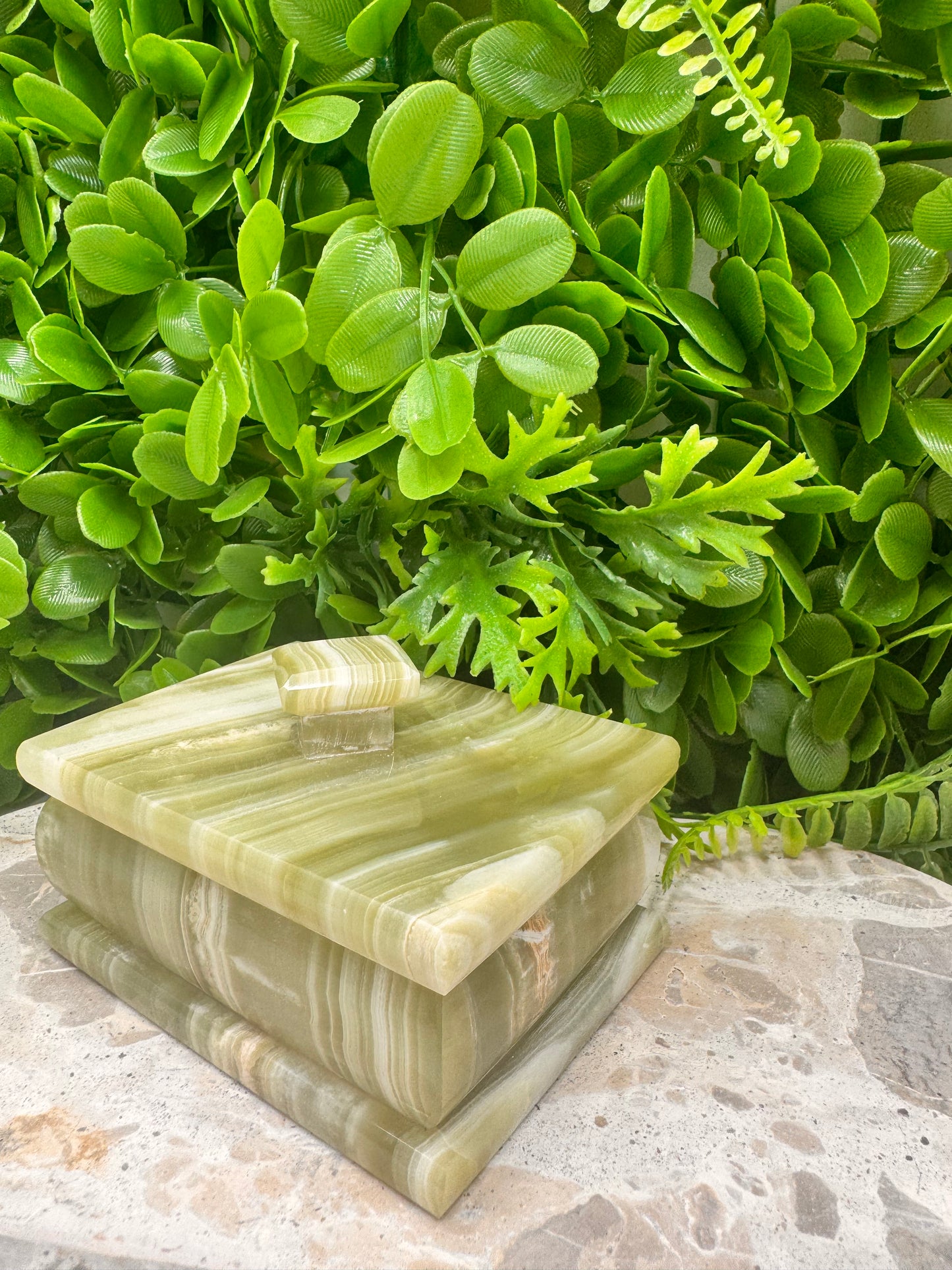 Green Banded Onyx Trinket Jewellery Box with lid 576g