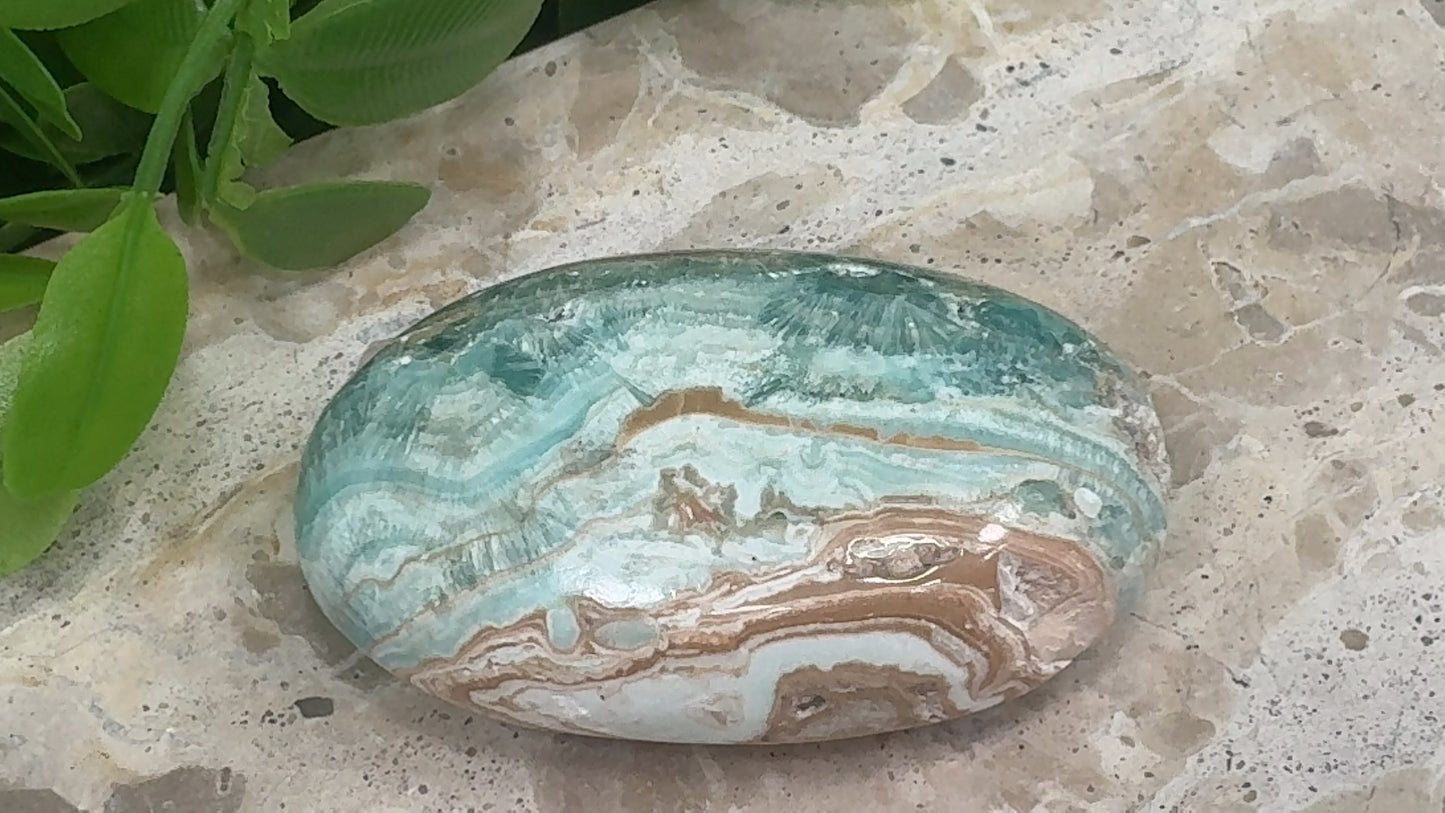 Blue Aragonite Palm Stone 126g
