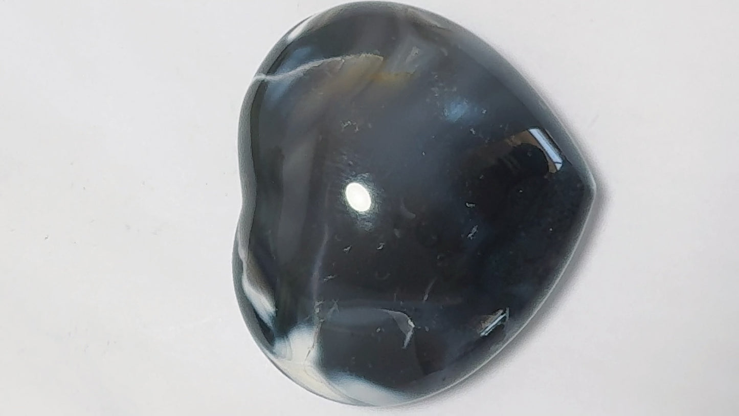 Orca Agate Heart 288g