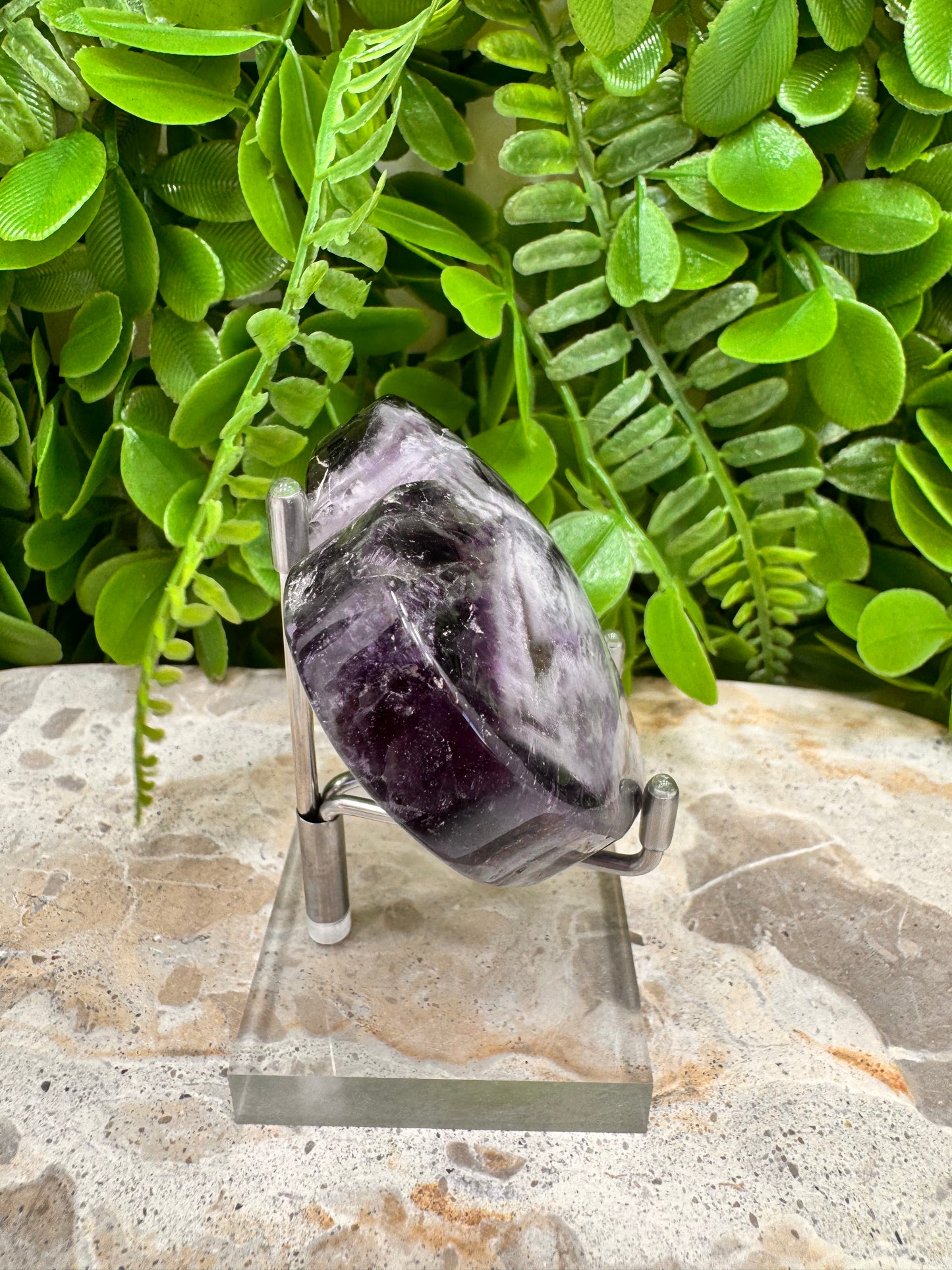 Chevron Amethyst Heart 138g