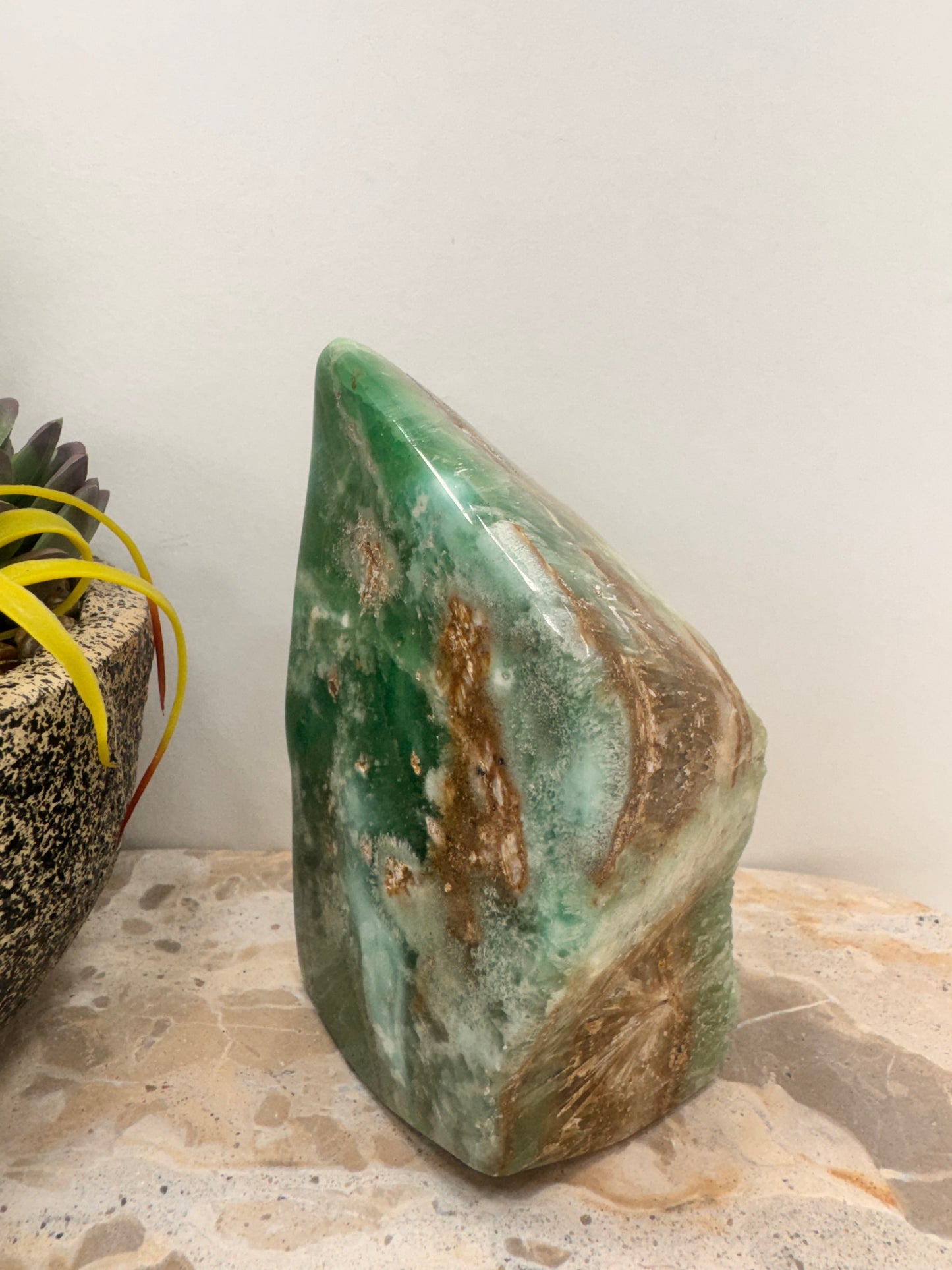 Smithsonite Tower 928g