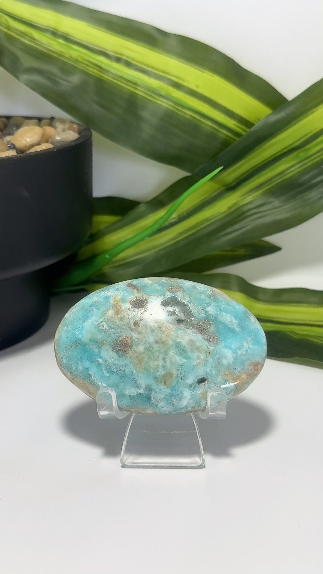 Blue Aragonite Palm Stone 118g