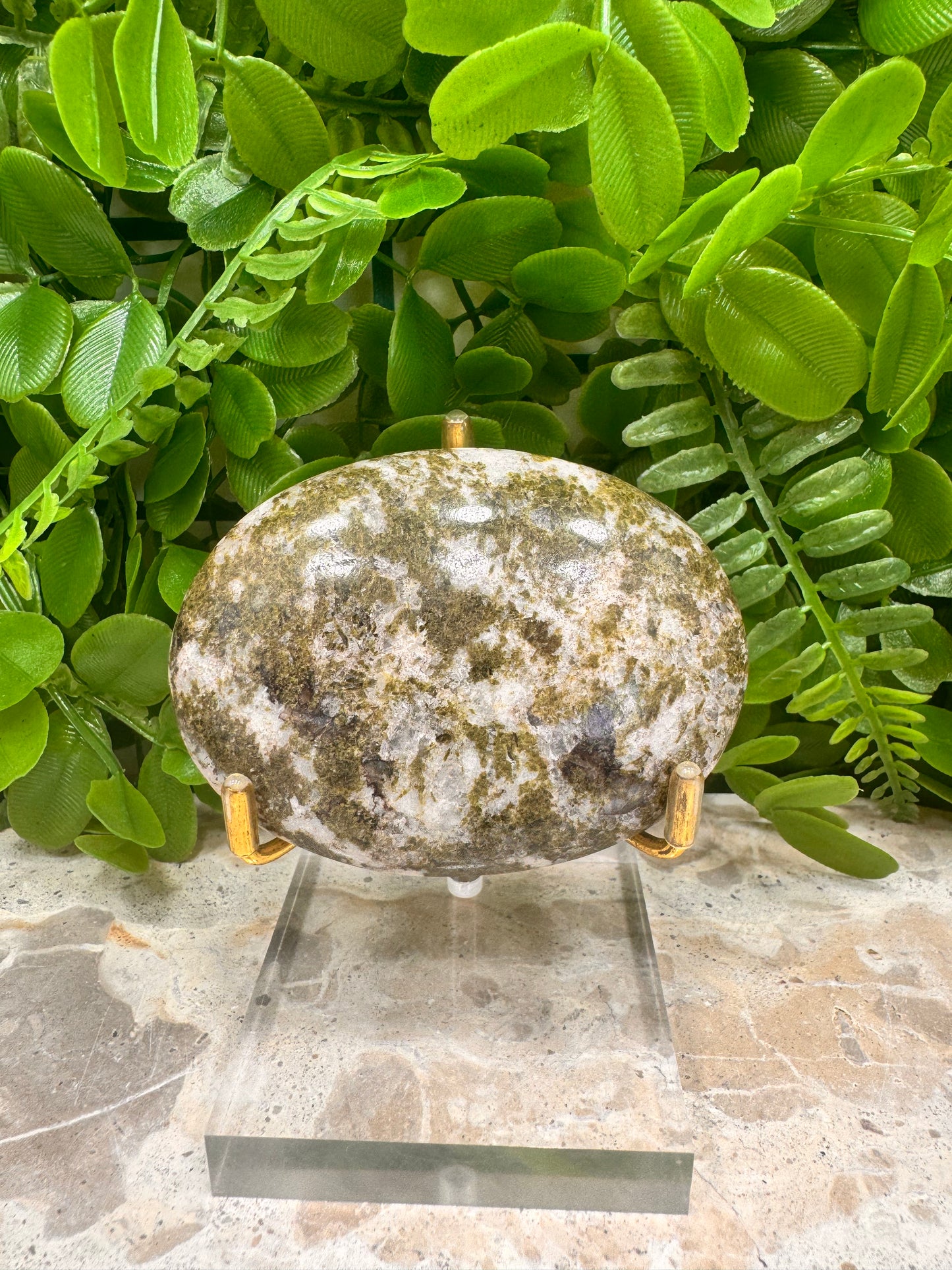 Epidote/Hematite with Quartz Palm Stone 164g