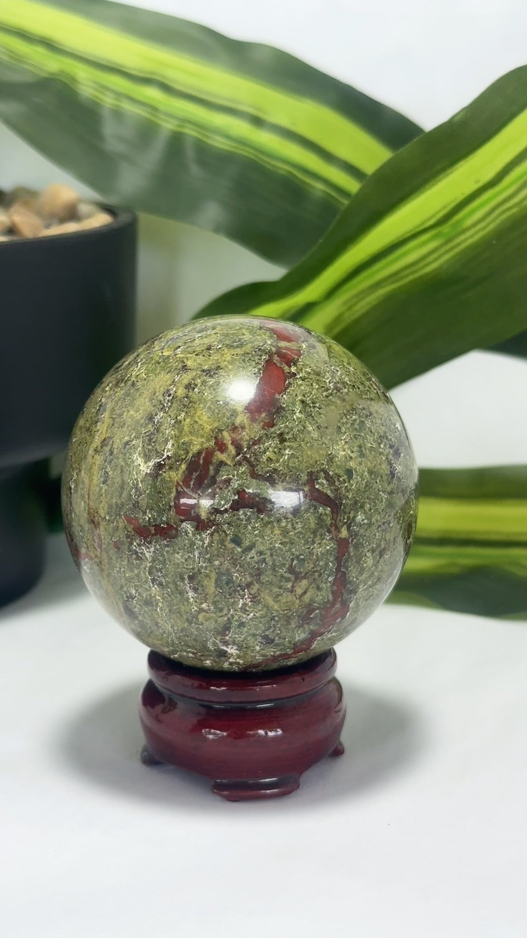 Dragon Blood Sphere 514g