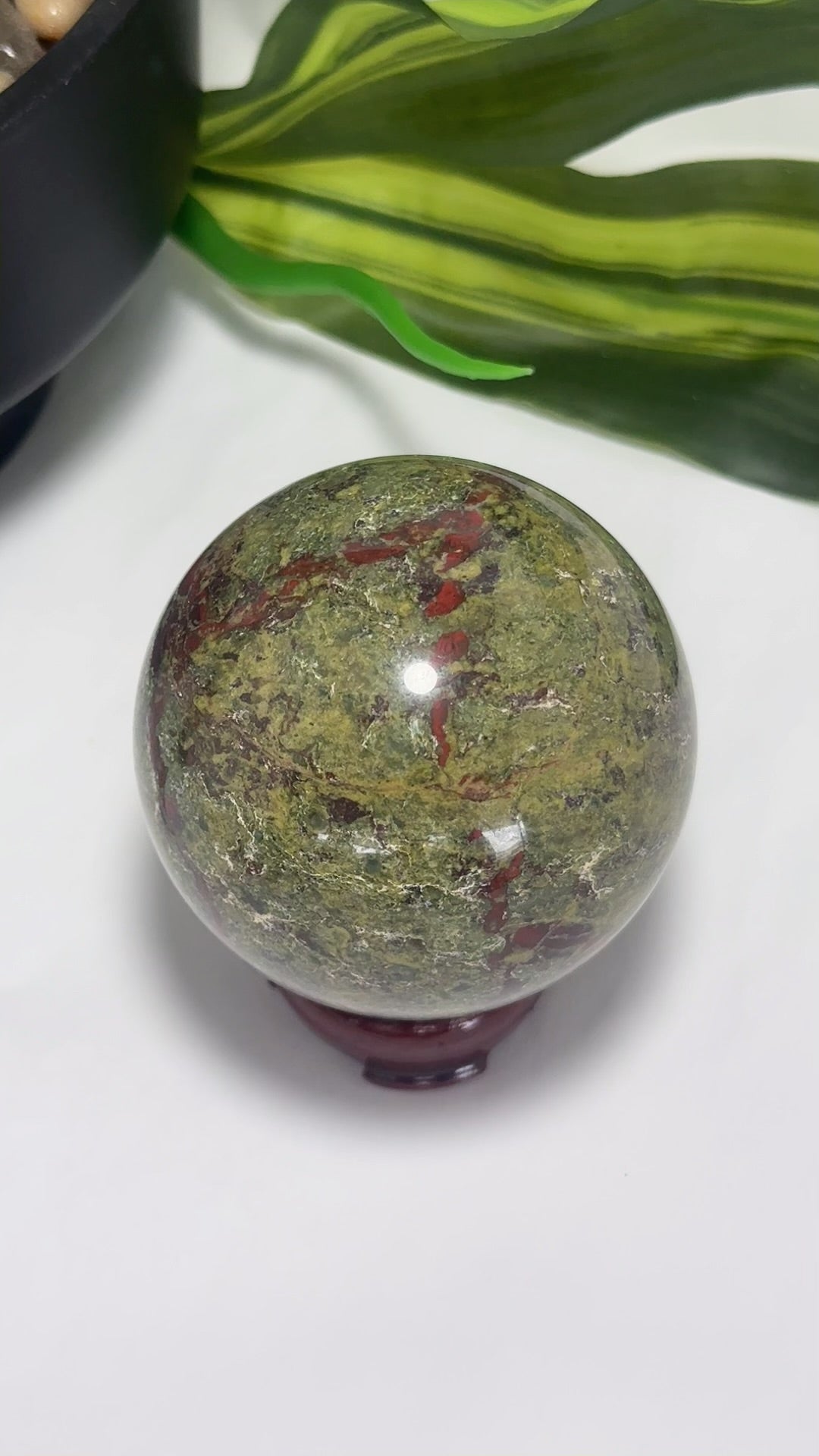 Dragon Blood Sphere 514g