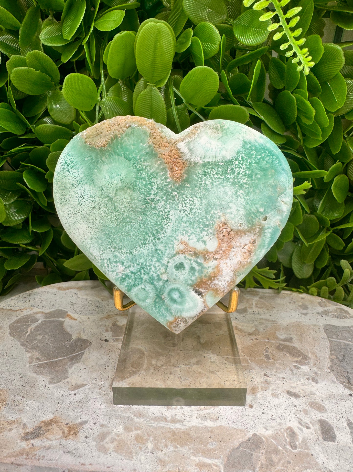 Smithsonite Heart 424g