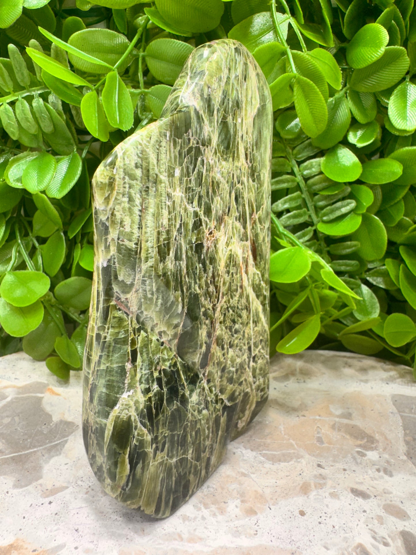 Tremolite Freeform 374g
