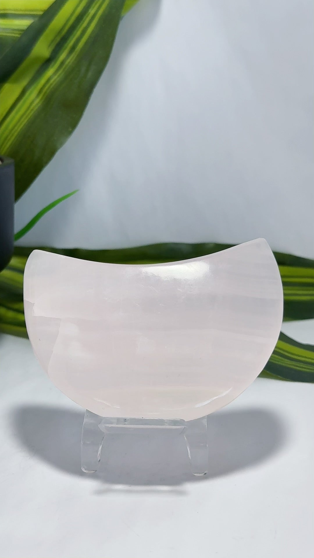 Pink Mangano Calcite Moon 200g