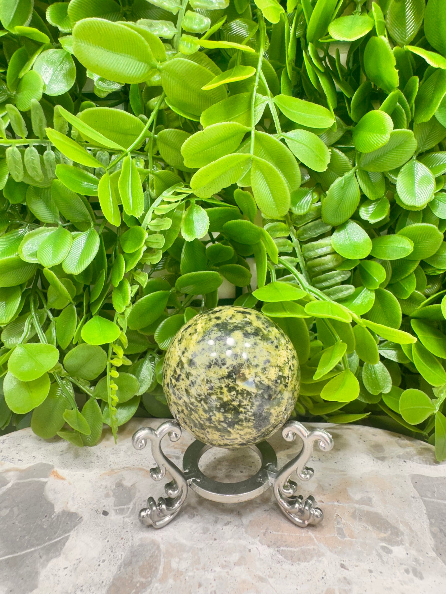 Mixed Serpentine Sphere 224g