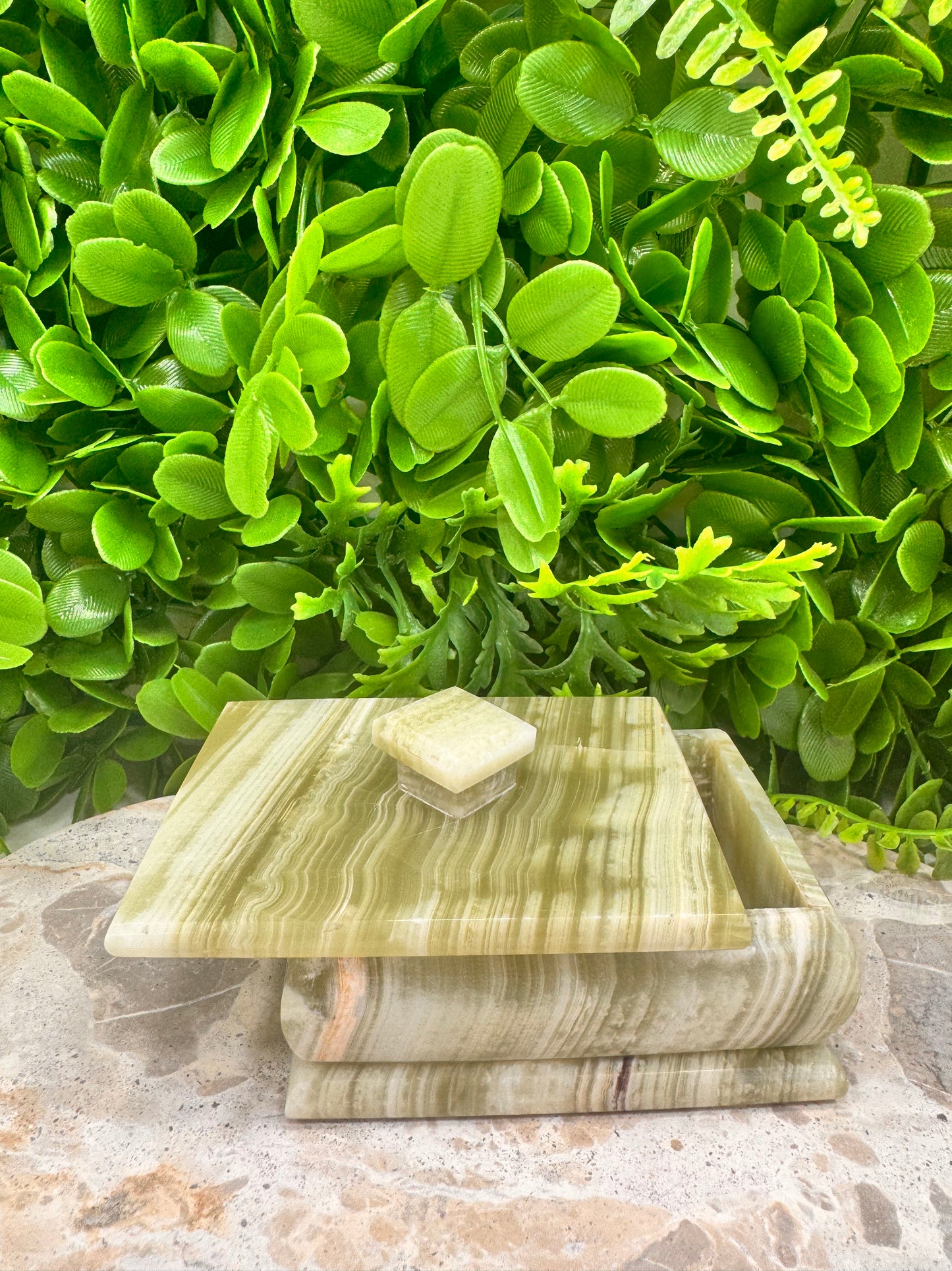 Green Banded Onyx Trinket Jewellery Box with lid 544g
