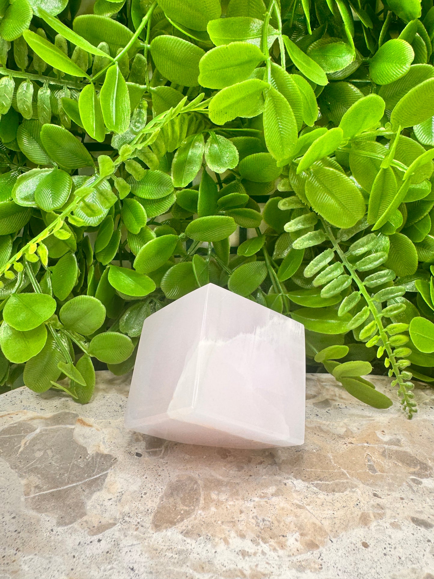 Pink Mangano Cube 310g