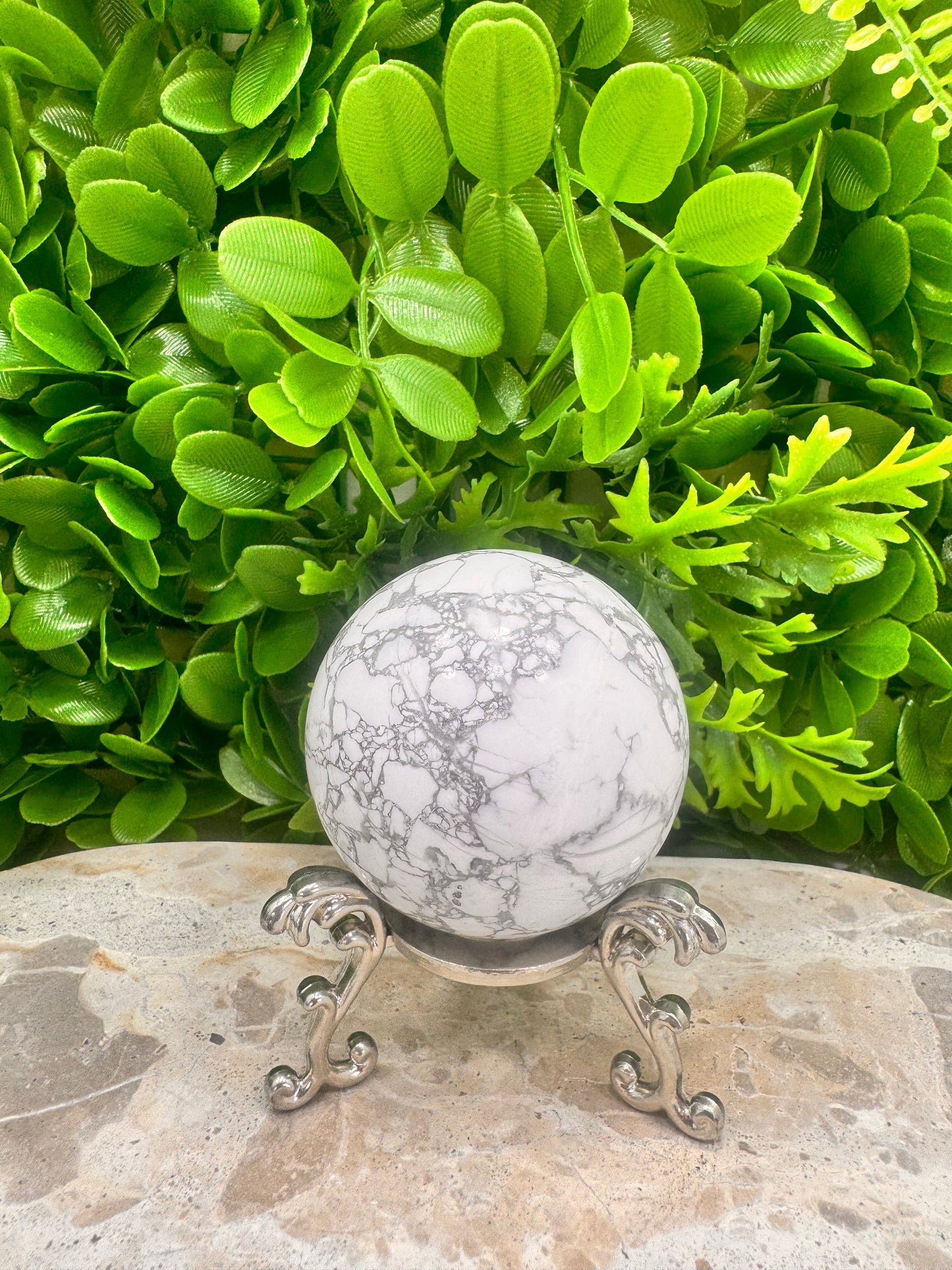 Howlite Sphere 334g
