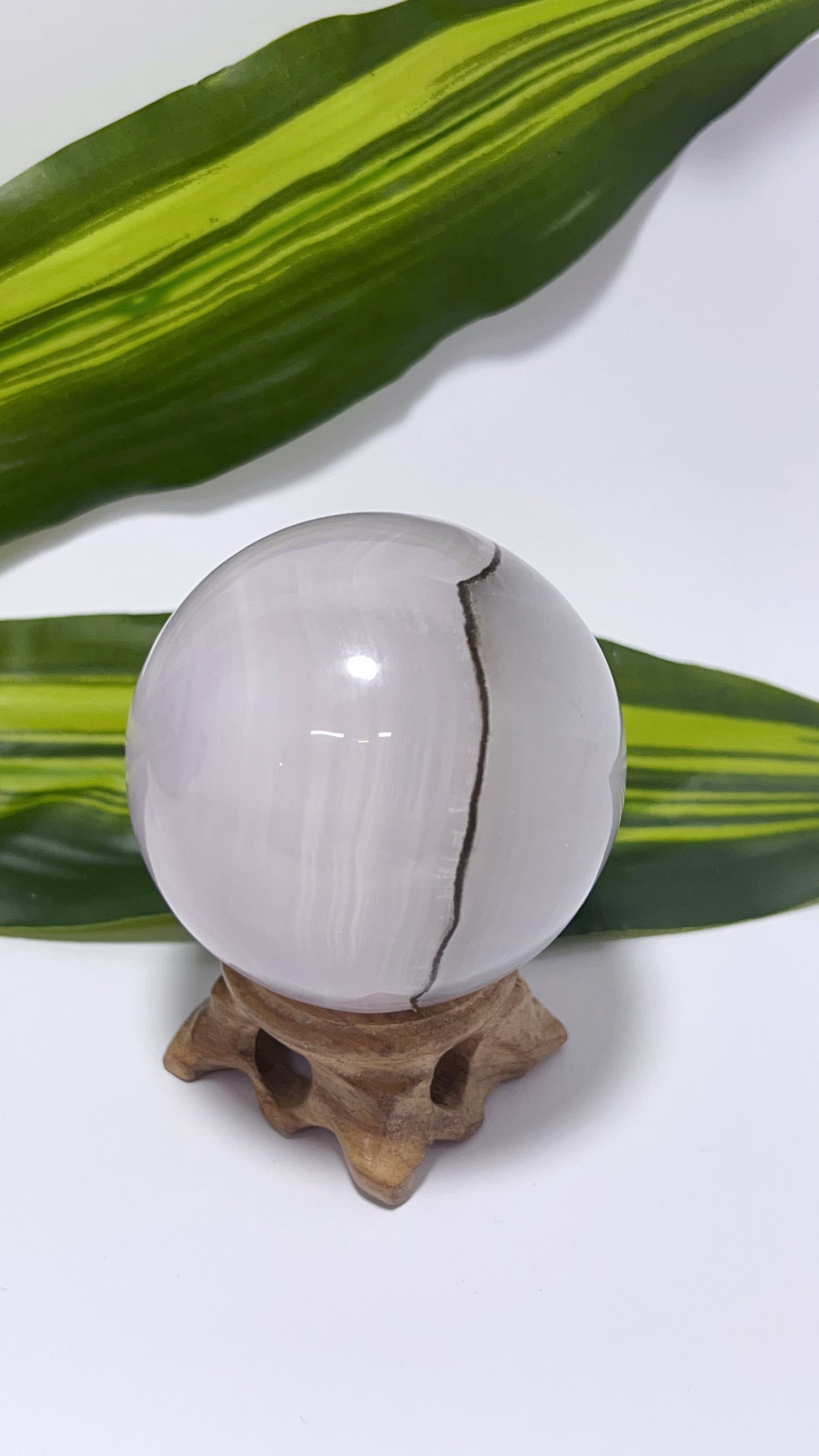 Smoky Pink Mangano Sphere 322g