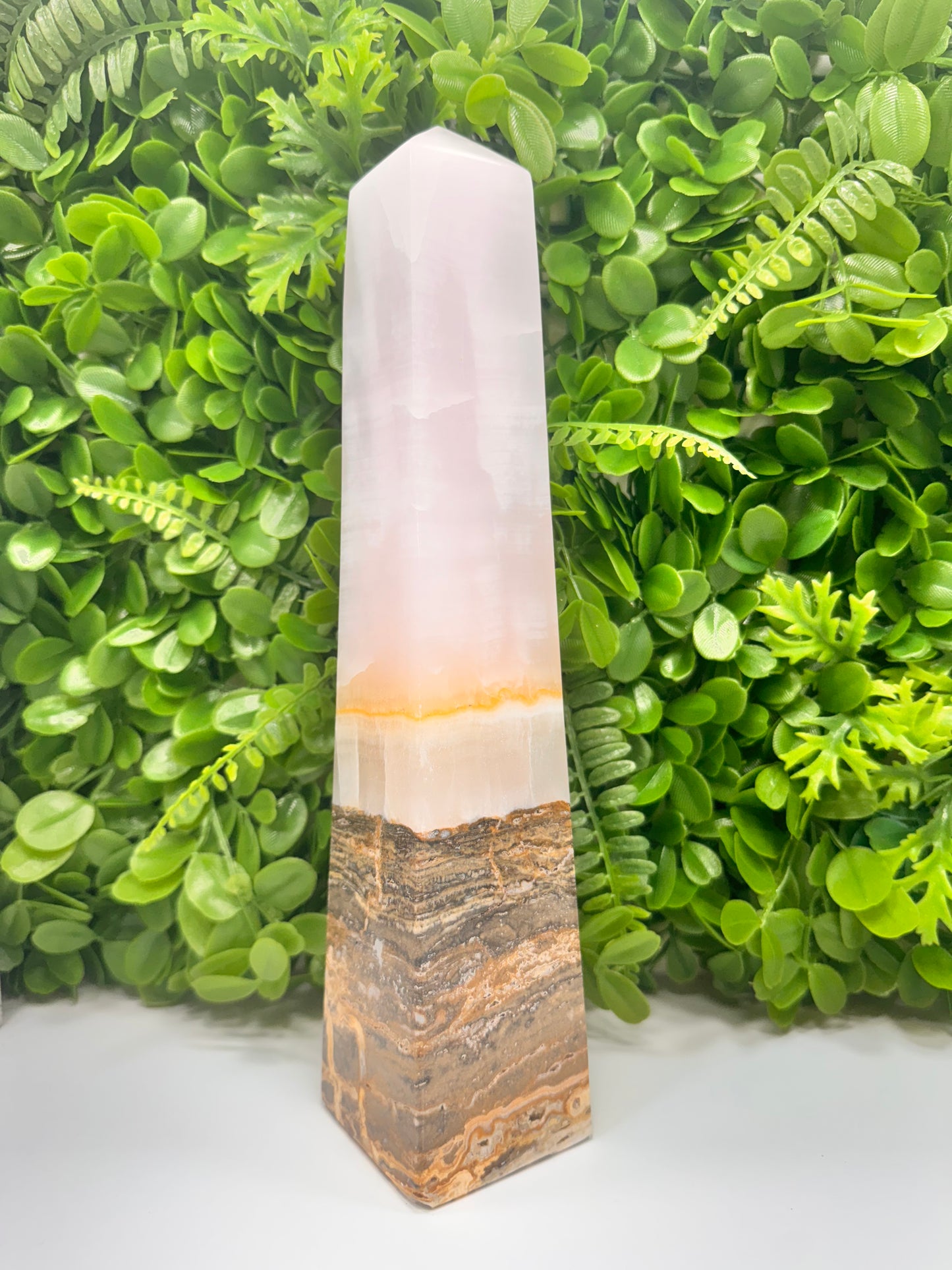 Pink Mangano / Pakistan Bumble Bee Jasper Tower 2186g