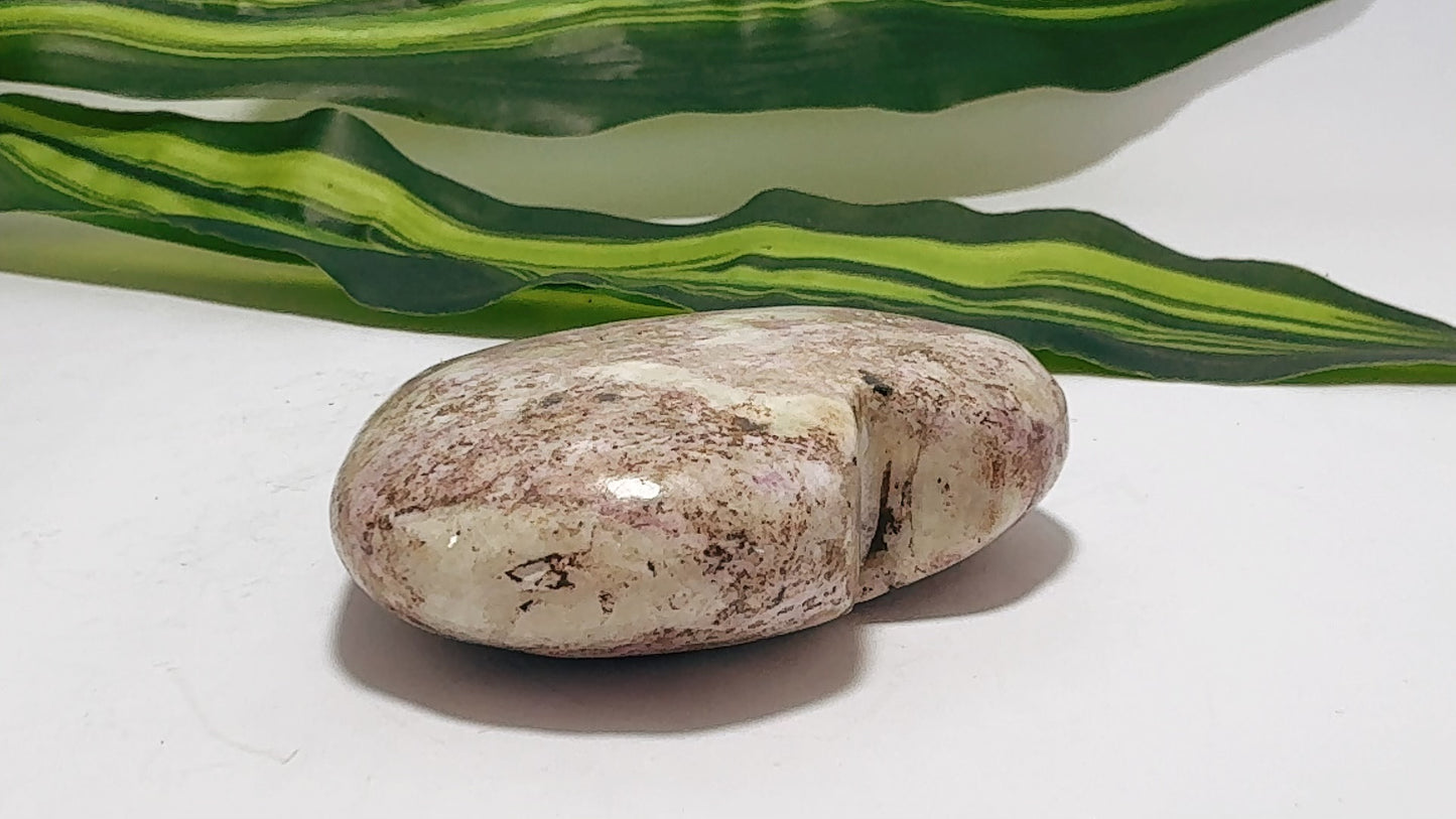 Hackmanite Heart 130g