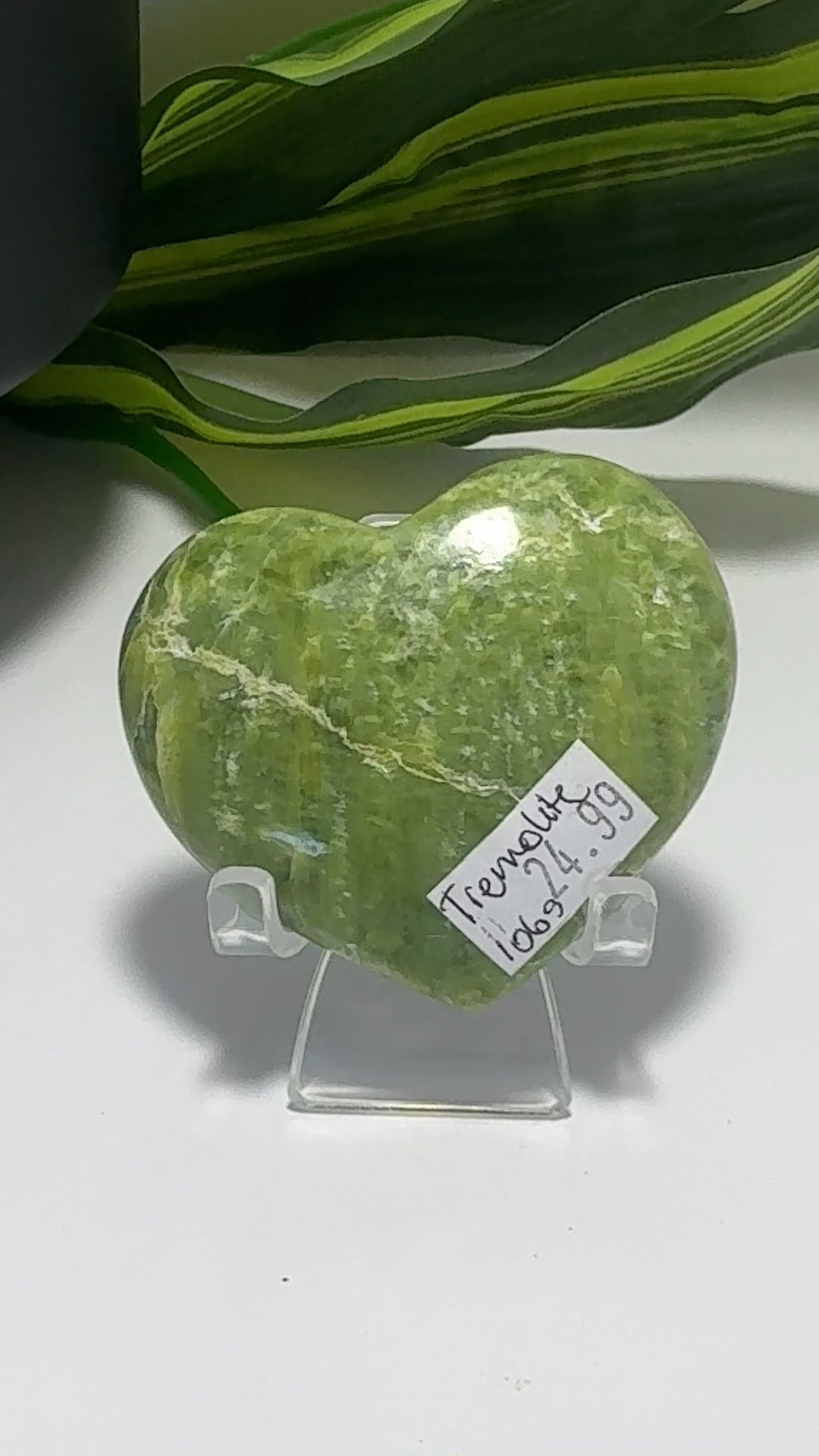 Tremolite Heart 106g