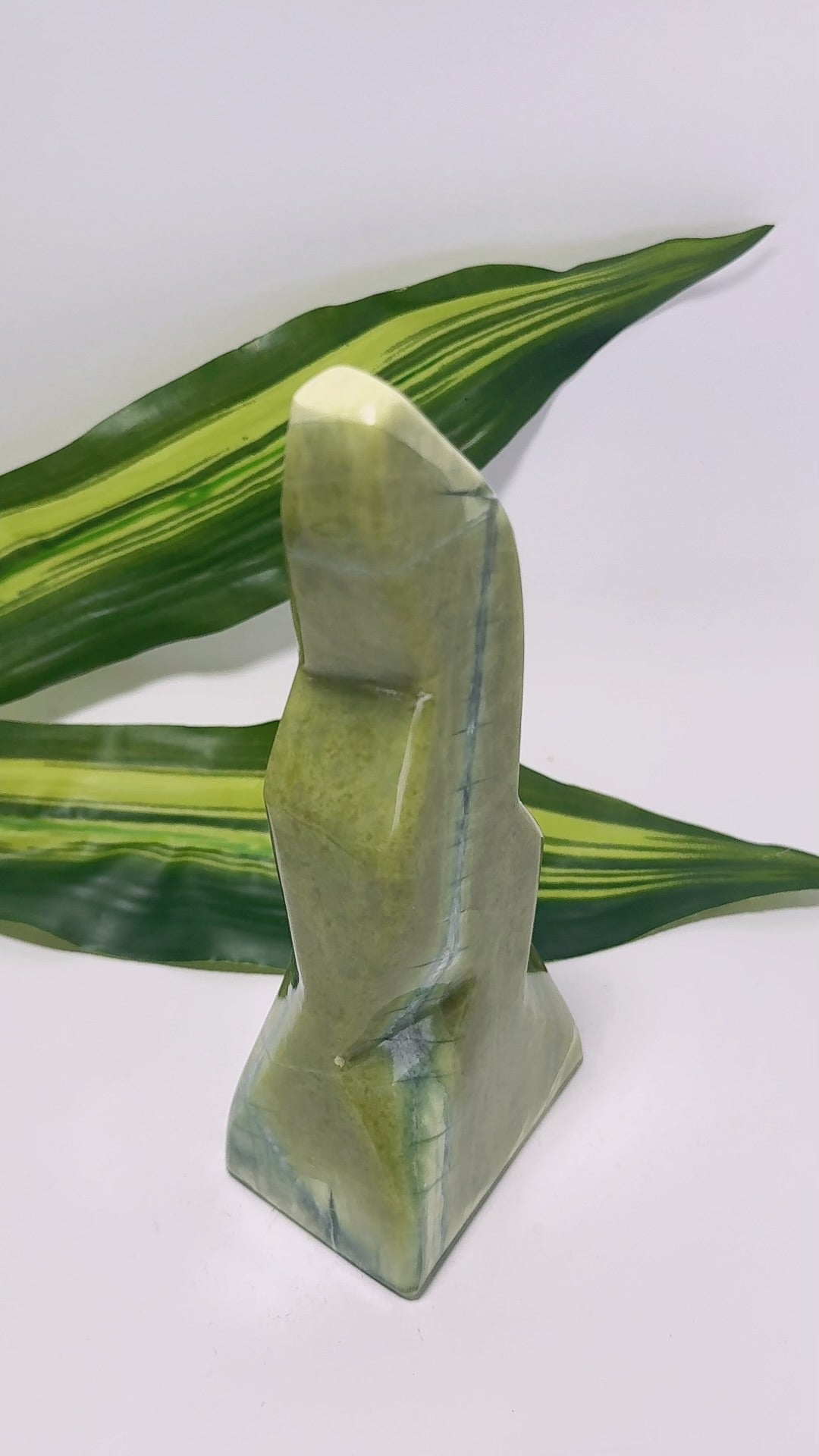 Green Jade Freeform 602g