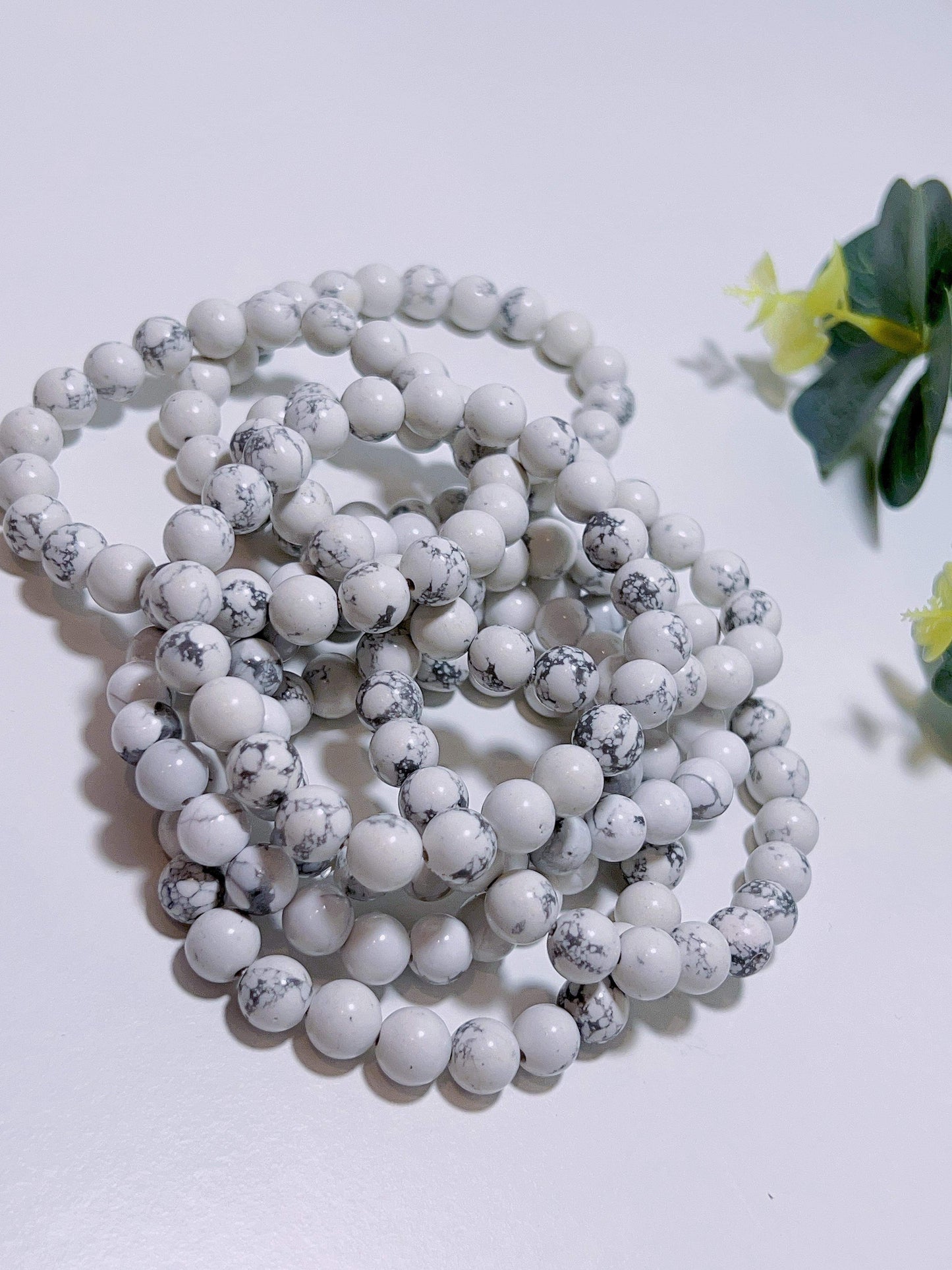 Howlite Bracelet 8mm