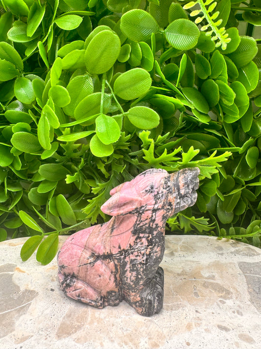 Rhodonite Wolf 358g