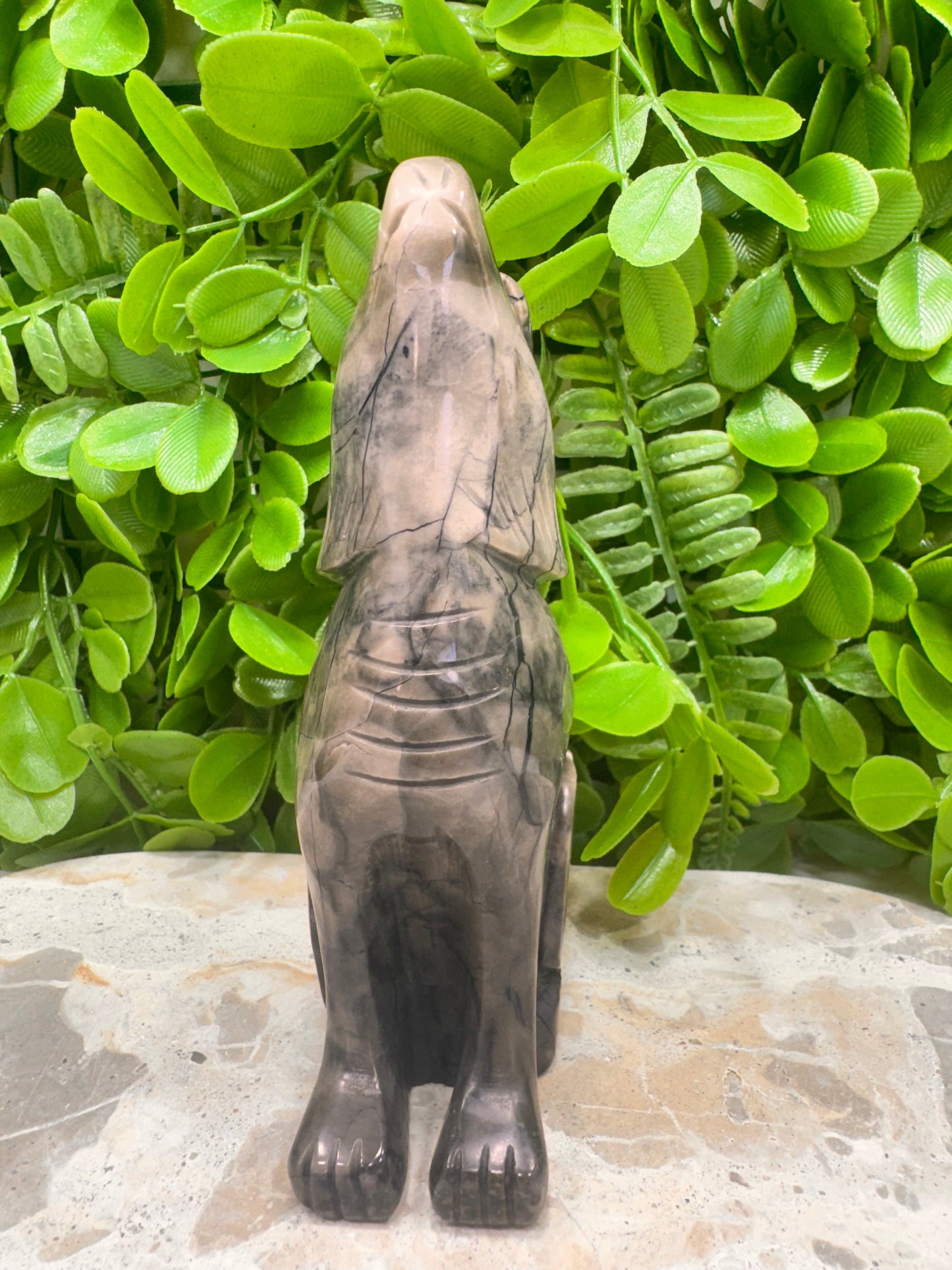 Volcanic Agate Wolf 512g