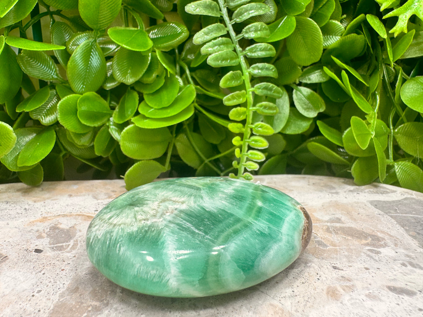 Smithsonite Palm Stone 104g