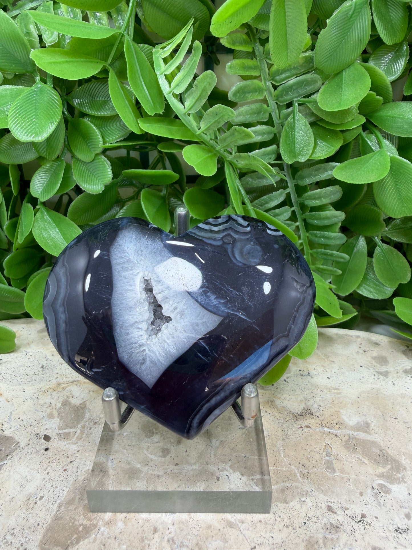 Druzy Black Sardonyx Heart 124g