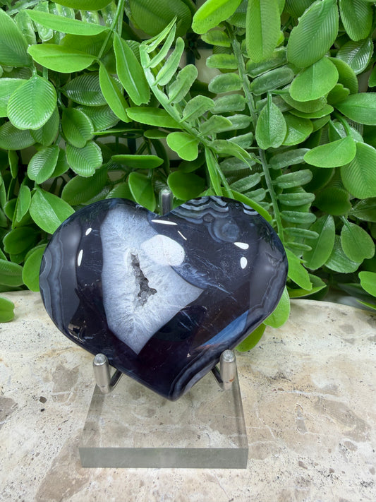 Druzy Black Sardonyx Heart 124g