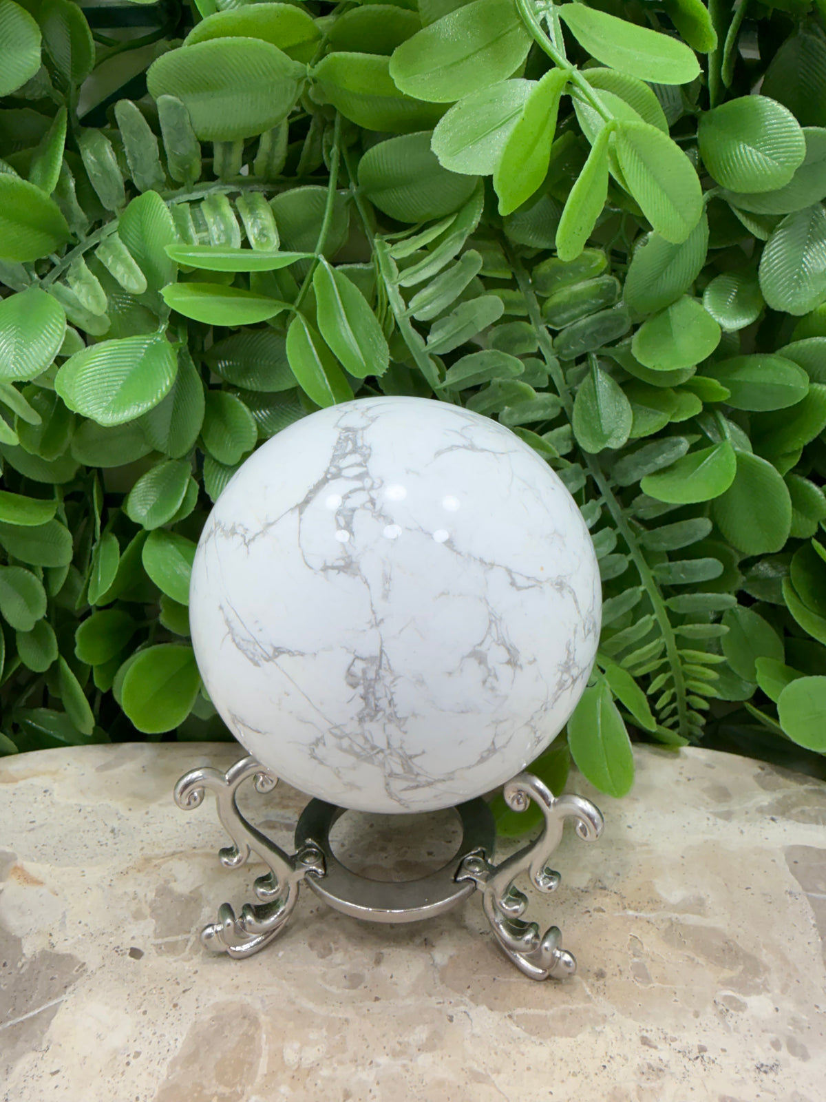 Howlite Sphere | Calm • Patience • Balance