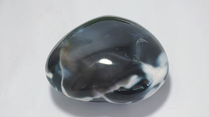 Orca Agate Heart 288g
