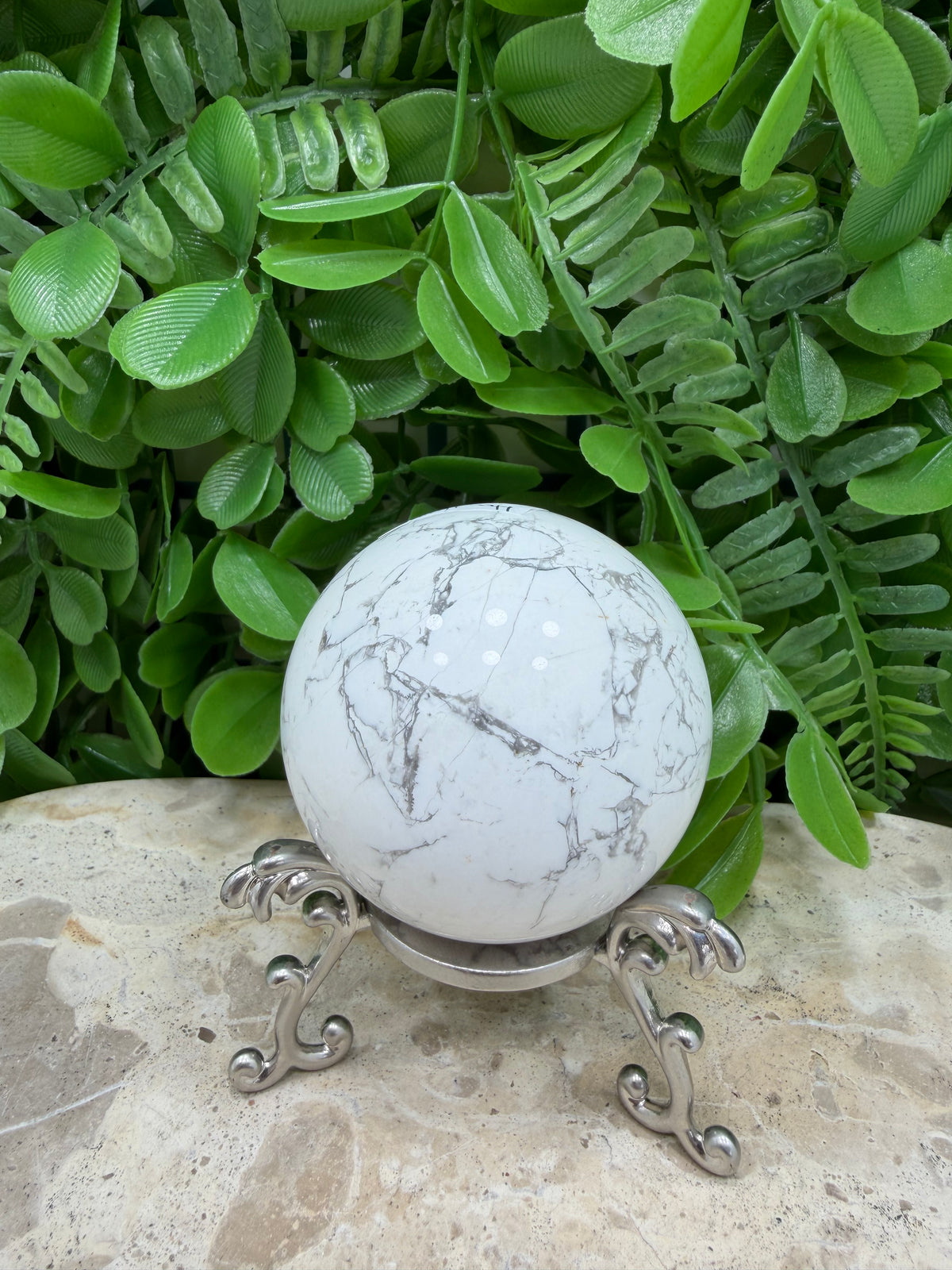 Howlite Sphere | Calm • Patience • Balance