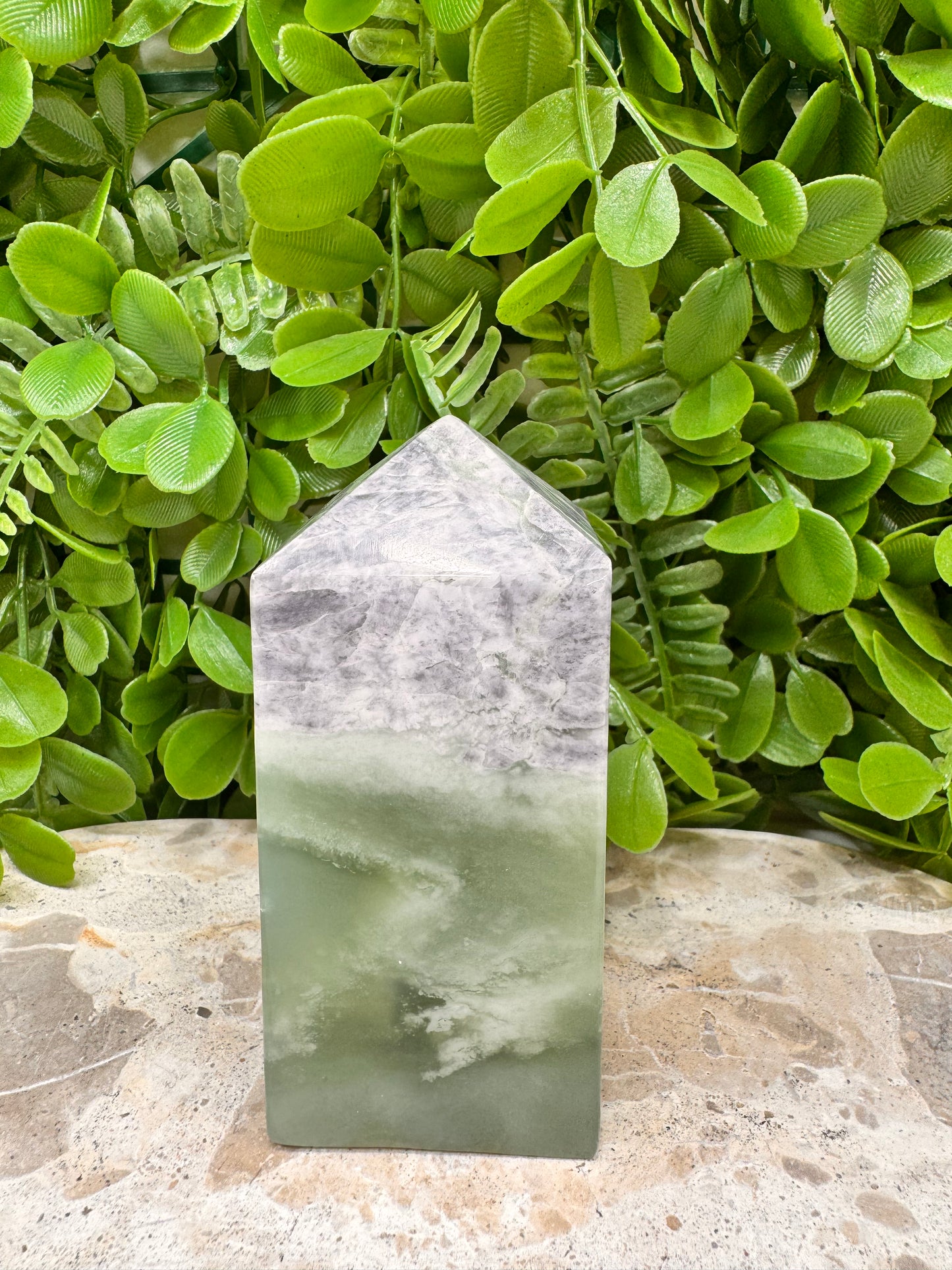 Flower Jade Tower 582g