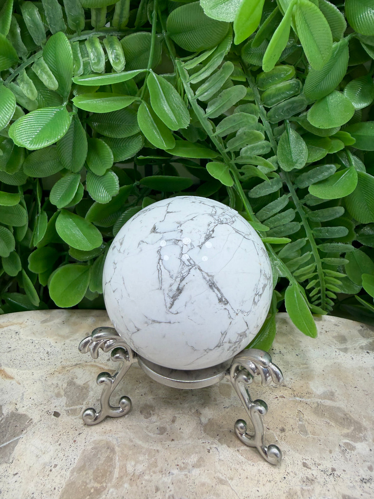 Howlite Sphere | Calm • Patience • Balance