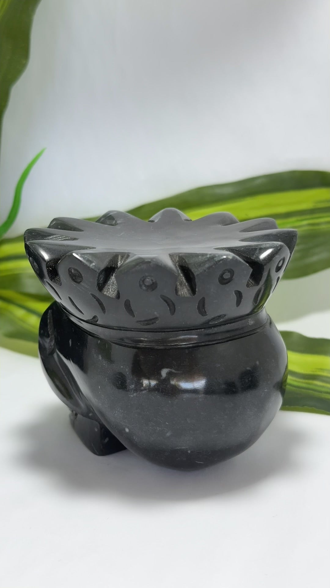 Black Jade King Skull 954g