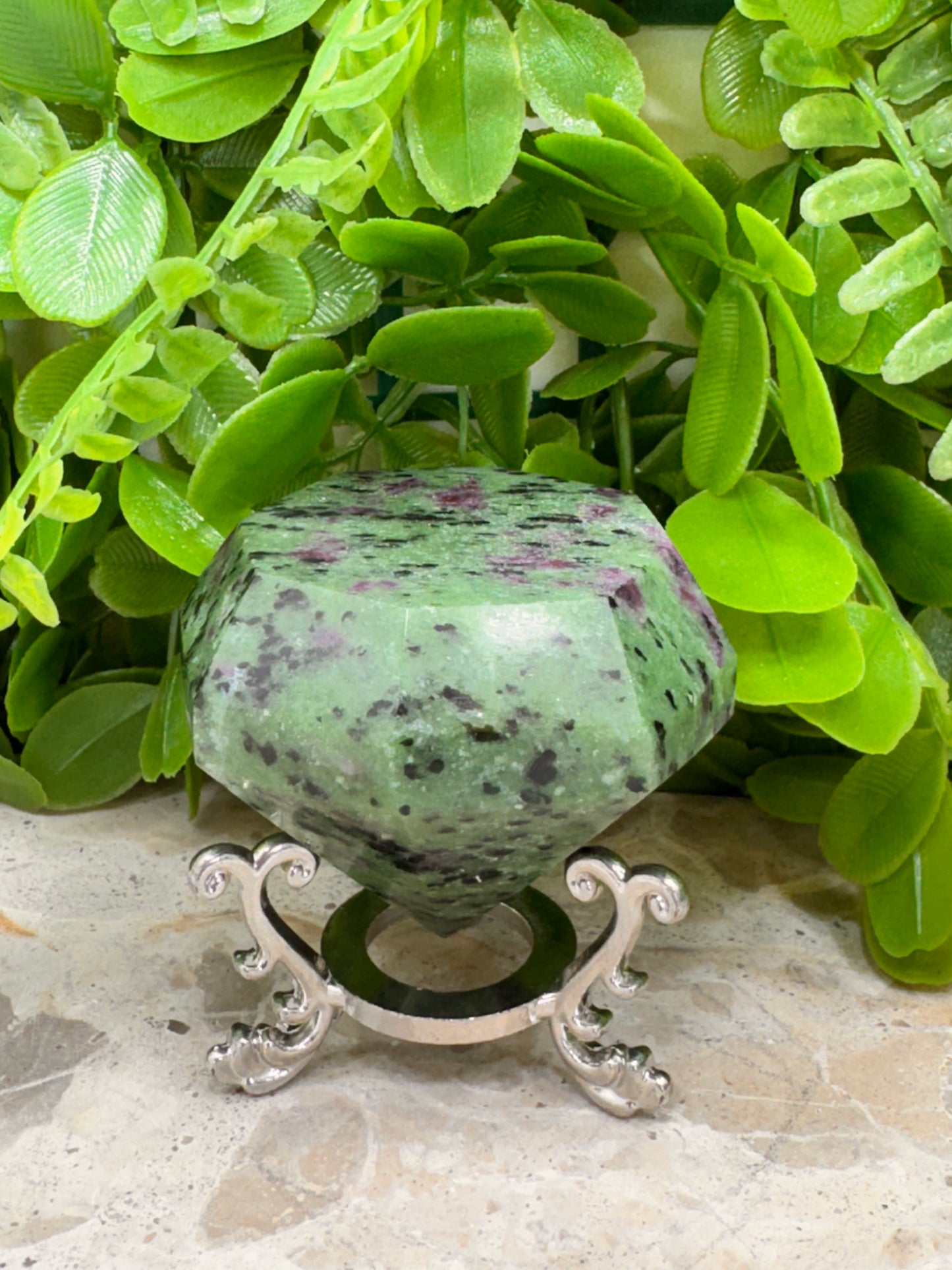 Ruby Zoisite Diamond 258g