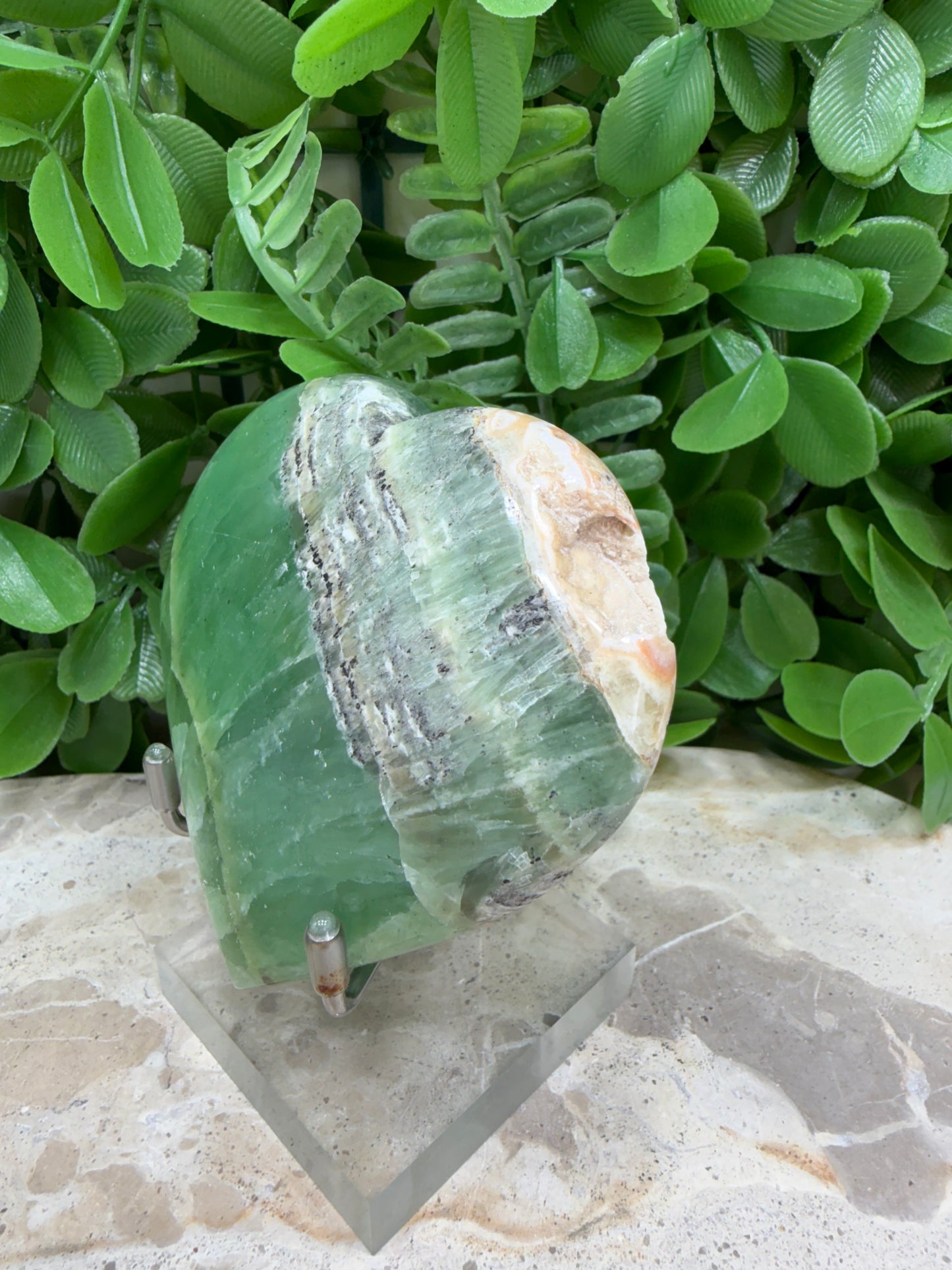 Emerald Kiwi Calcite Heart 212g