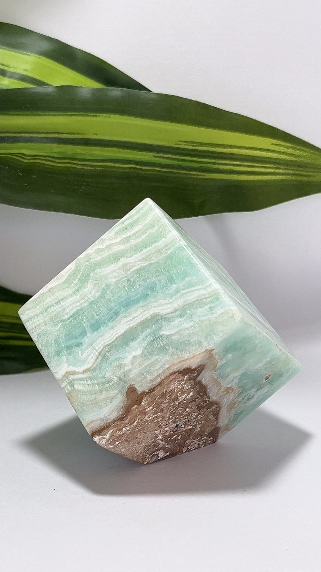 Aragonite Cube 666g