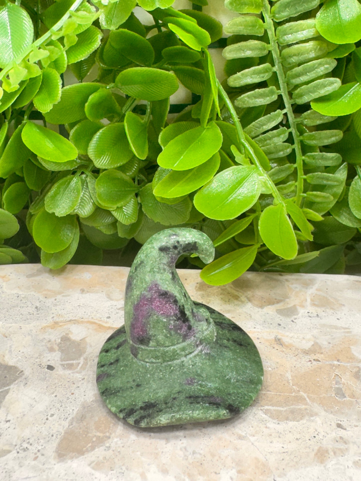 Ruby Zoisite Witches Hat 98g