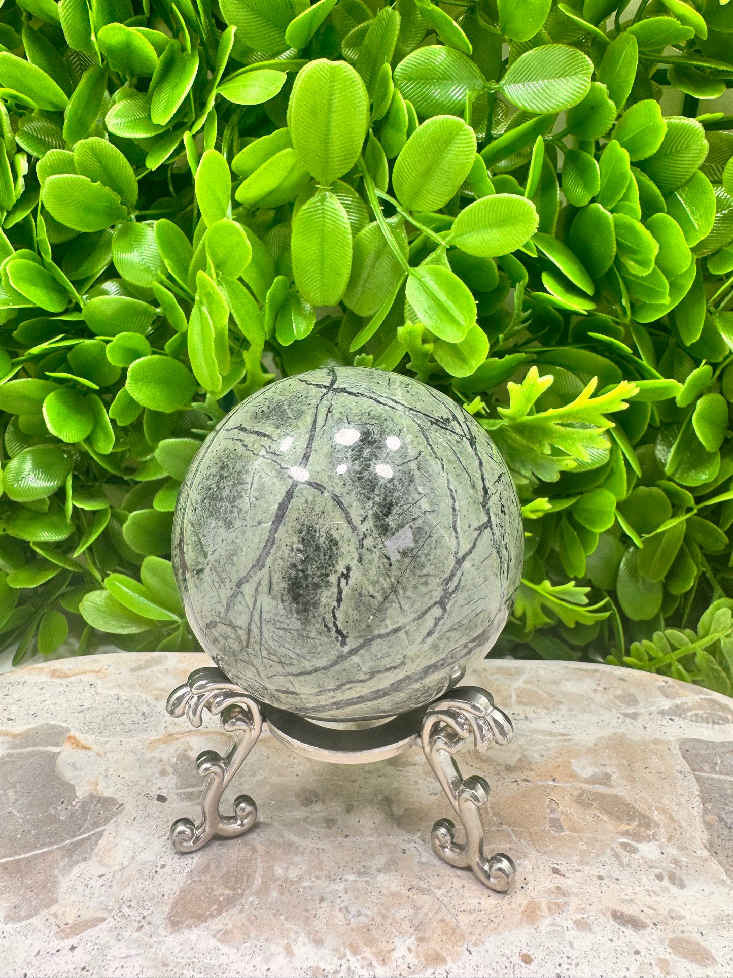 Black Vein Serpentine Sphere 520g