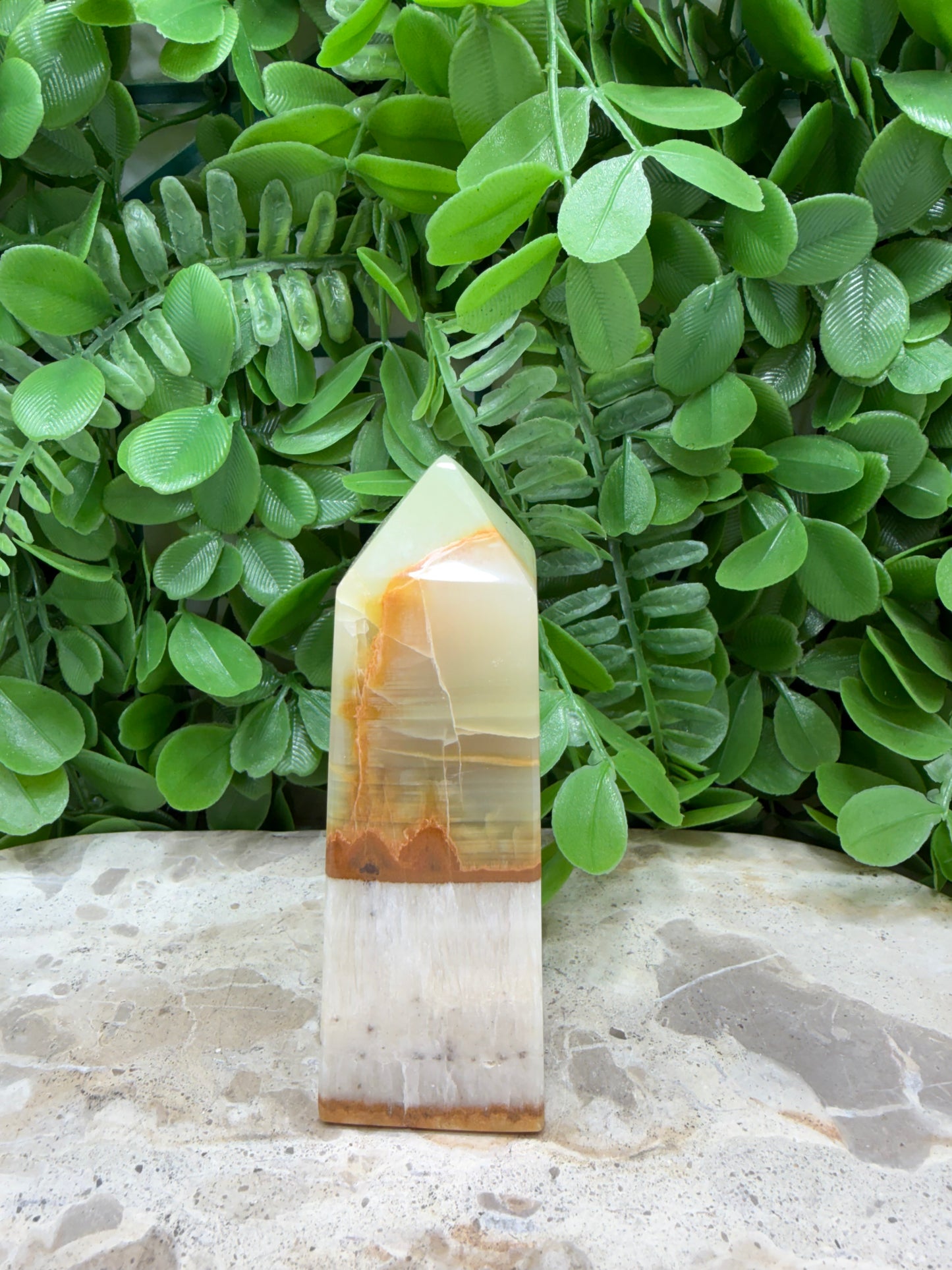 Green Onyx with White Calcite Tower 258g