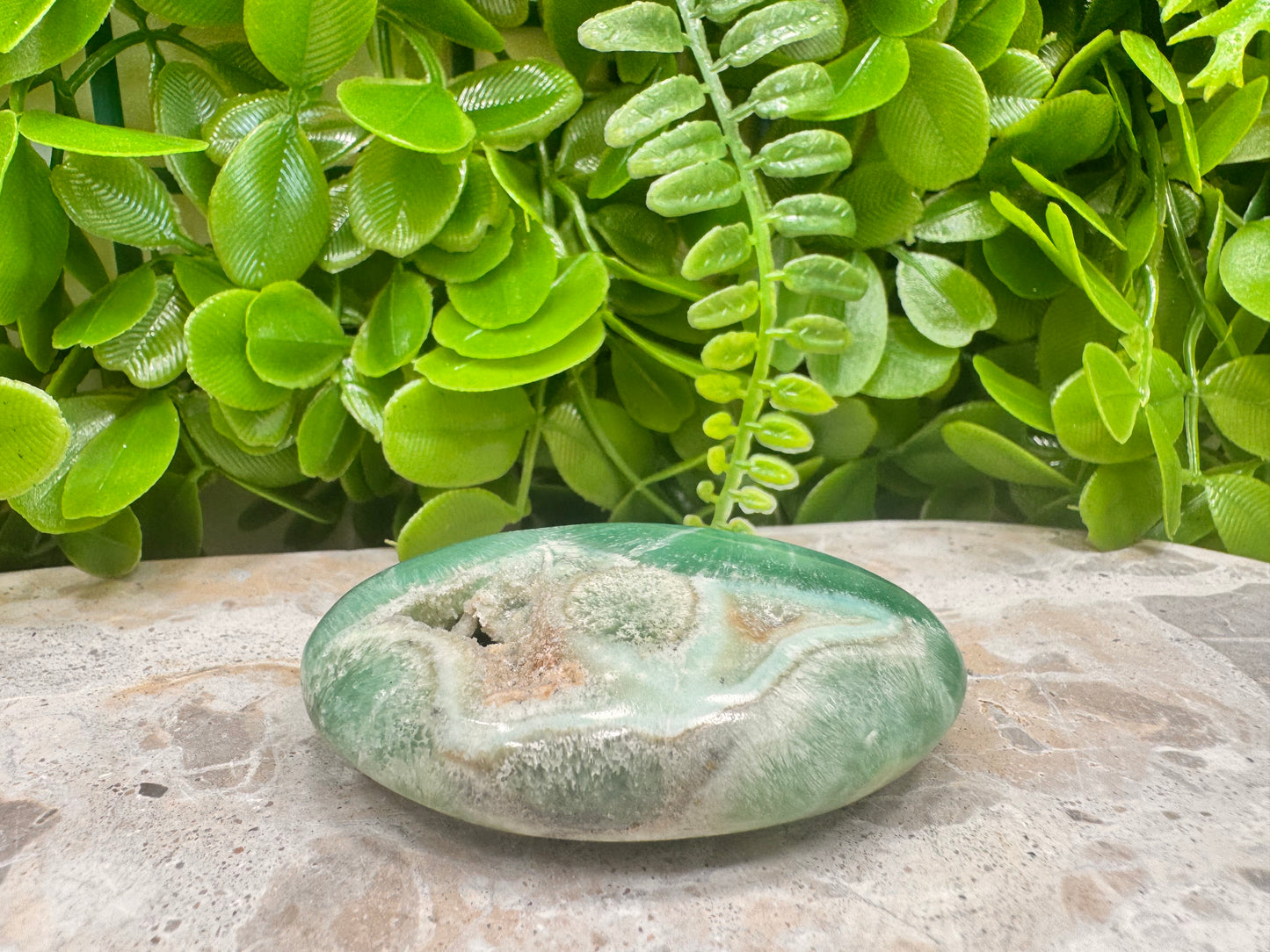 Smithsonite Palm Stone 104g
