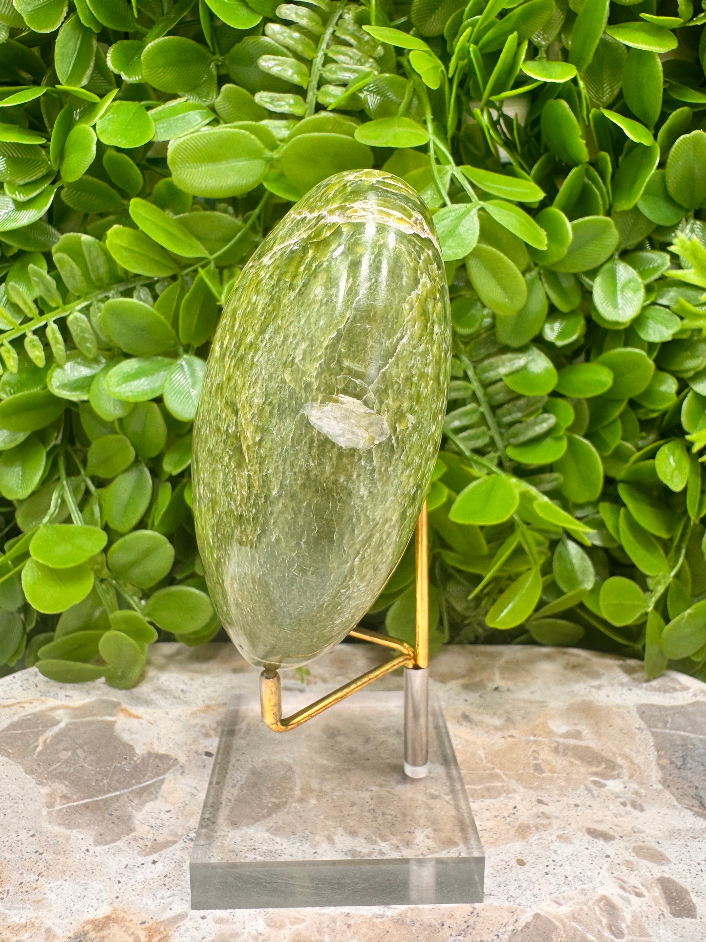 Tremolite Heart 892g