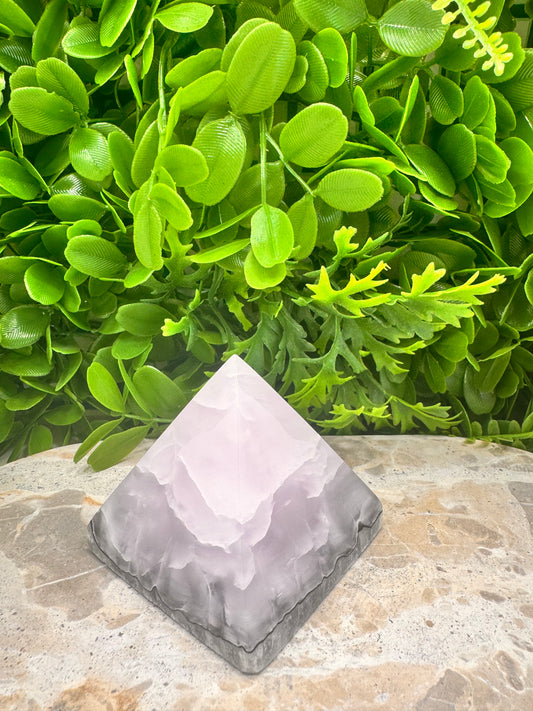 Smokey Pink Mangano UV Pyramid 376g