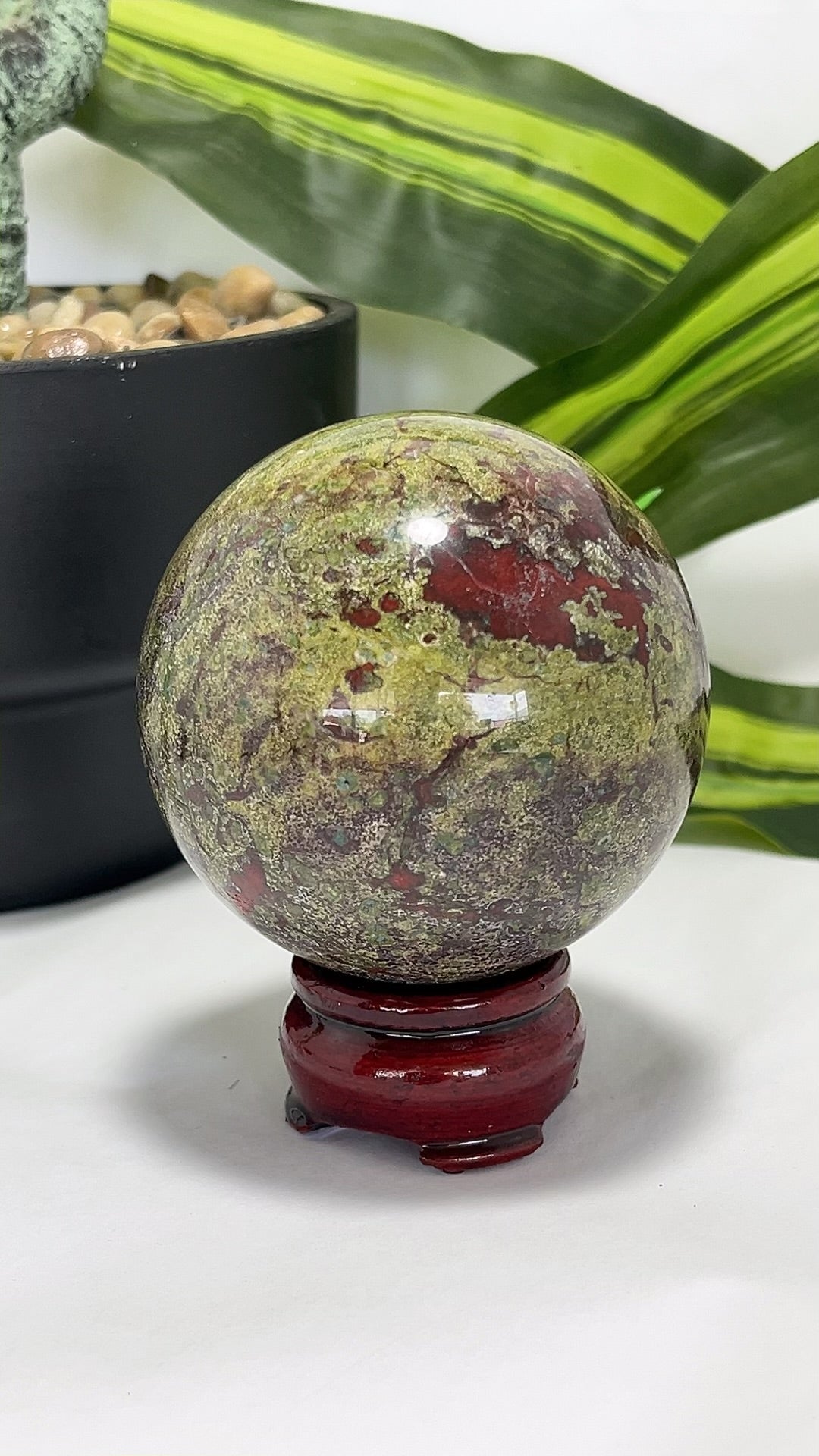Dragon Blood Sphere 624g