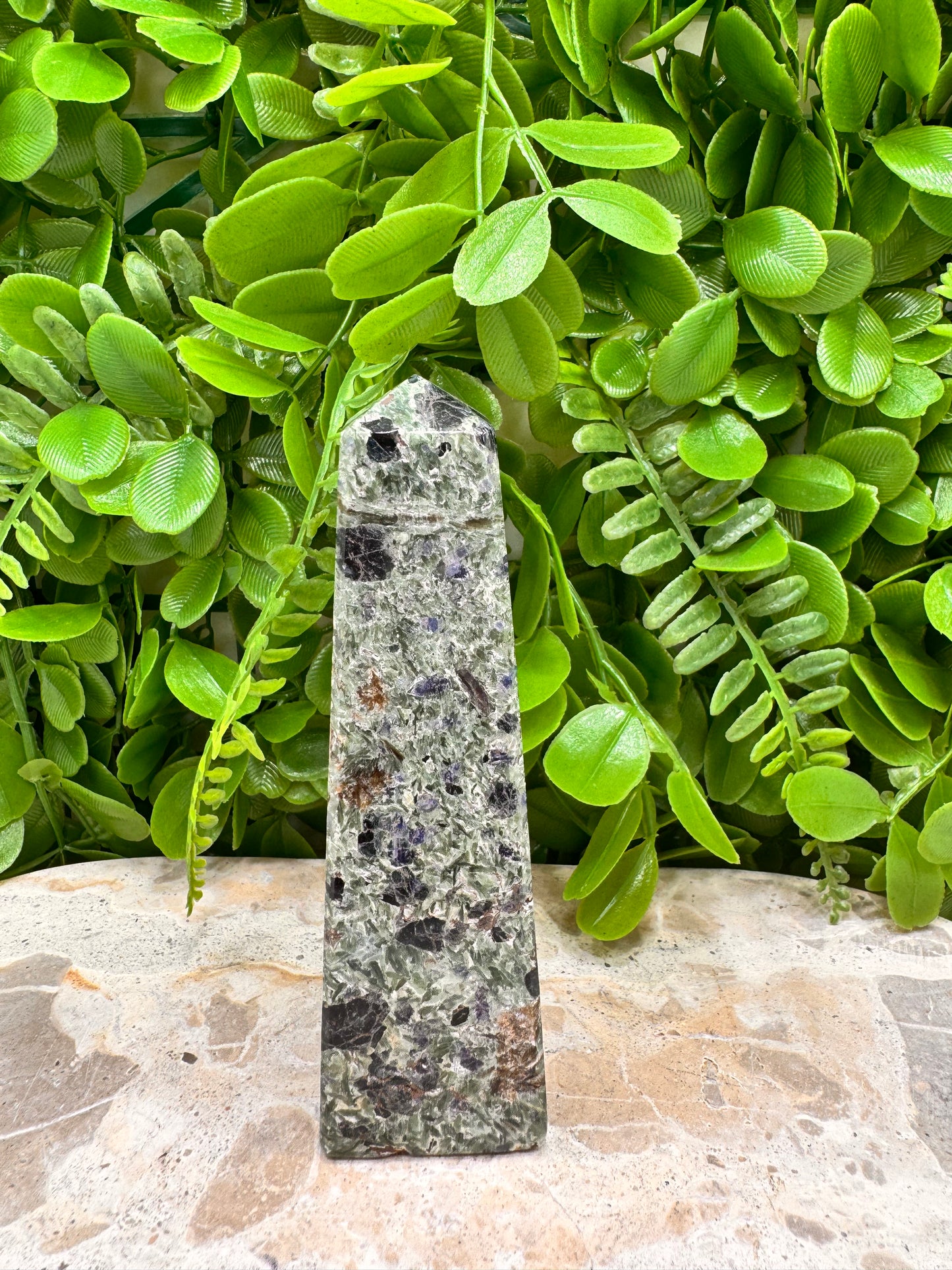 Blue Sapphire with Mica Tower 264g
