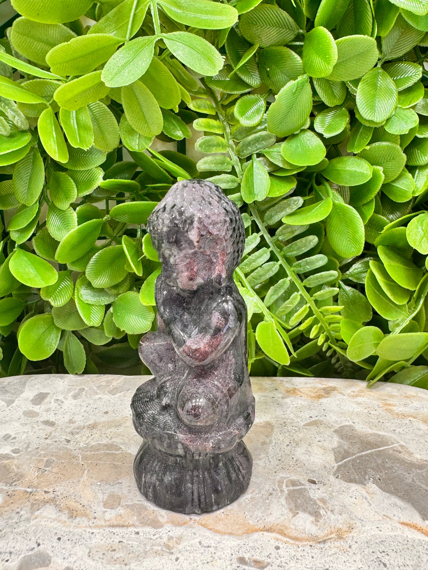 Garnet Buddha 218g