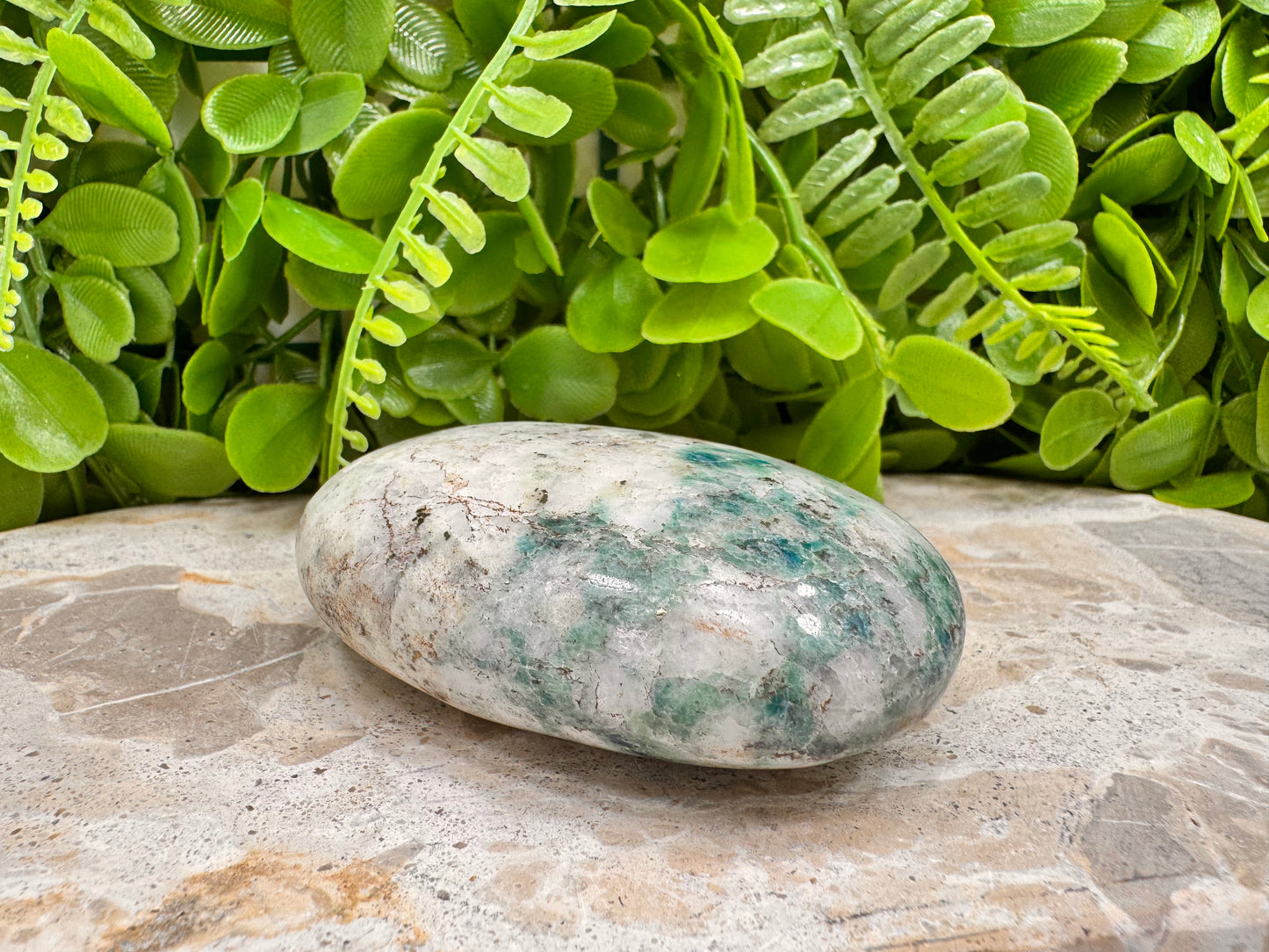 Sodalite Mix Palm Stone 220g