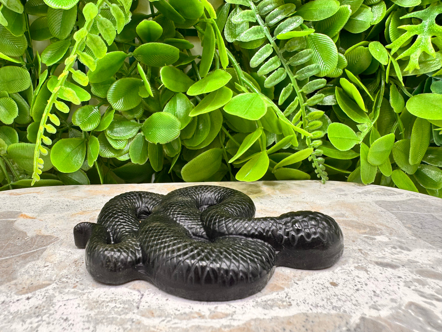 Golden Sheen Obsidian Snake app. 80g